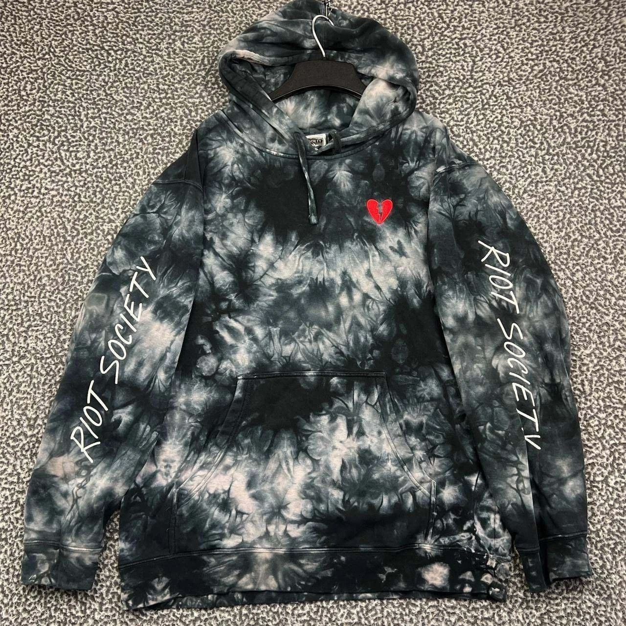 Riot Society Riot Society Hoodie Men Tie Dye Broken Heart Long Sleeve L Size US L / EU 52-54 / 3 - 1 Thumbnail