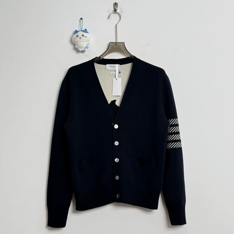 Thom Browne Thom Browne Navy Dolphin Logo Cardigan - dmc Size US M / EU 48-50 / 2 - 1 Thumbnail