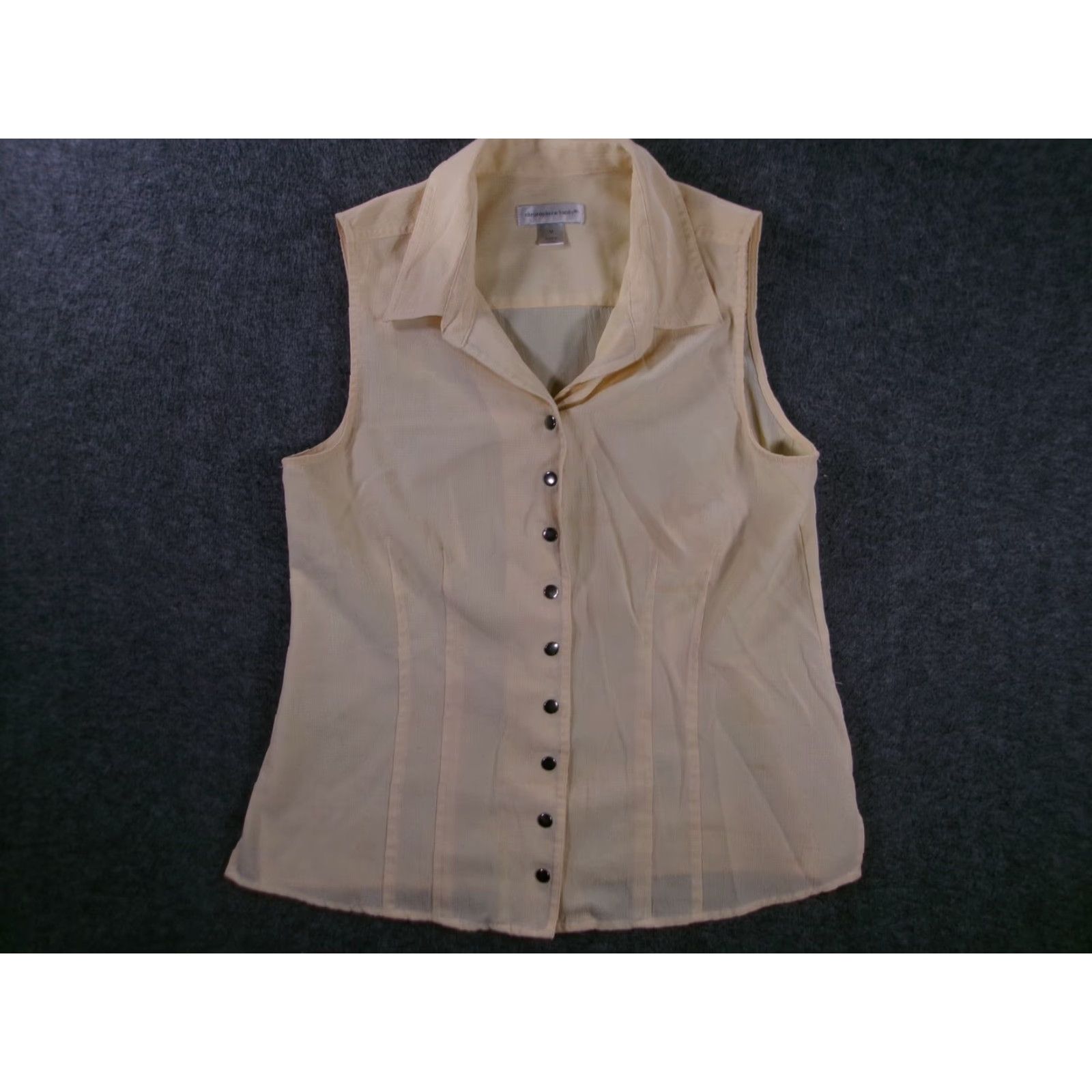 Vintage Christopher Banks Blouse Womens M Sleeveless Button Front Collared Light Yellow Beige Solid Size M / US 6-8 / IT 42-44 - 2 Thumbnail