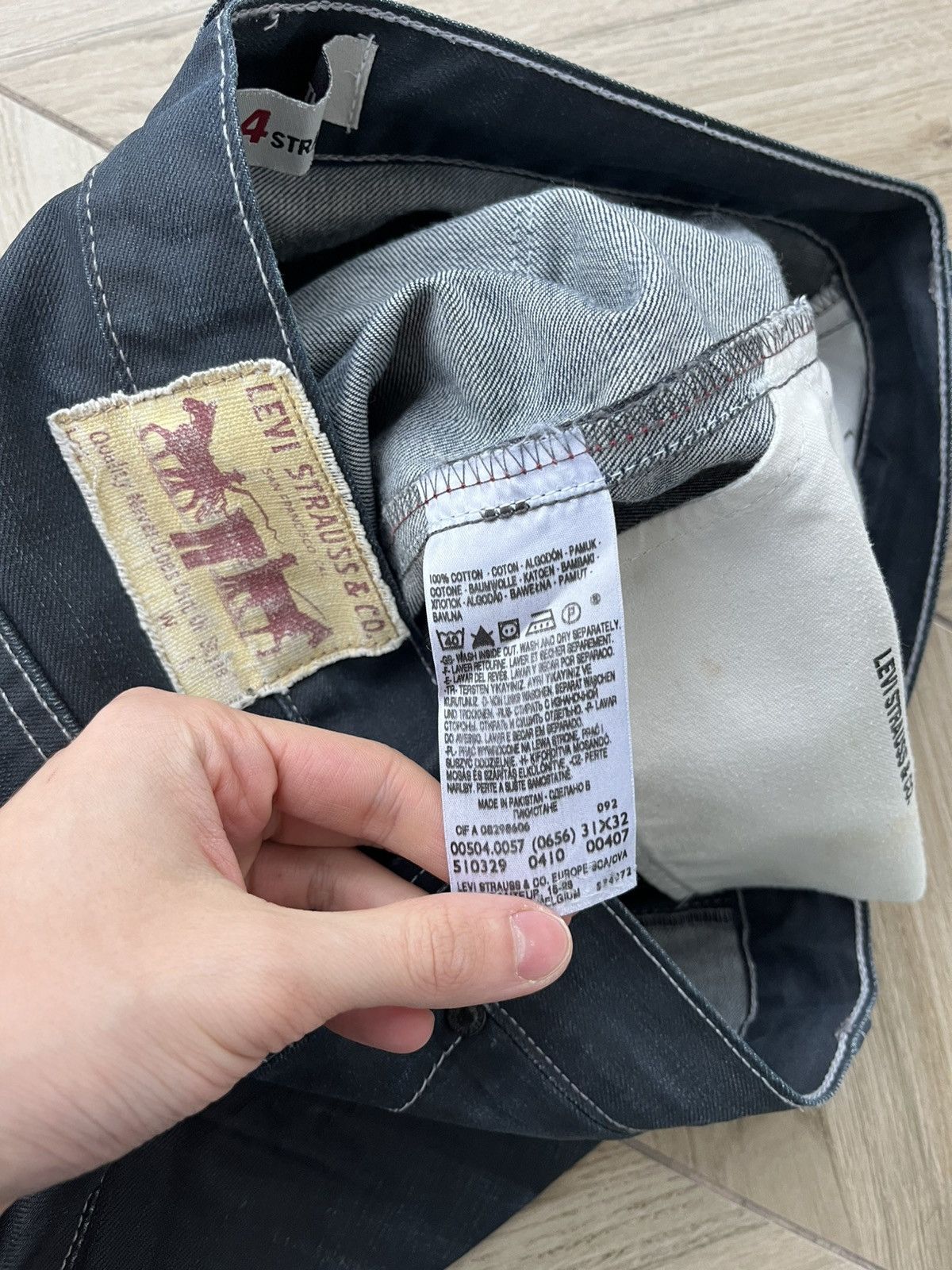 Levi's Vintage waxed Levis 504 31x32 Black Jeans Pants 31w Size US 31 - 8 Thumbnail