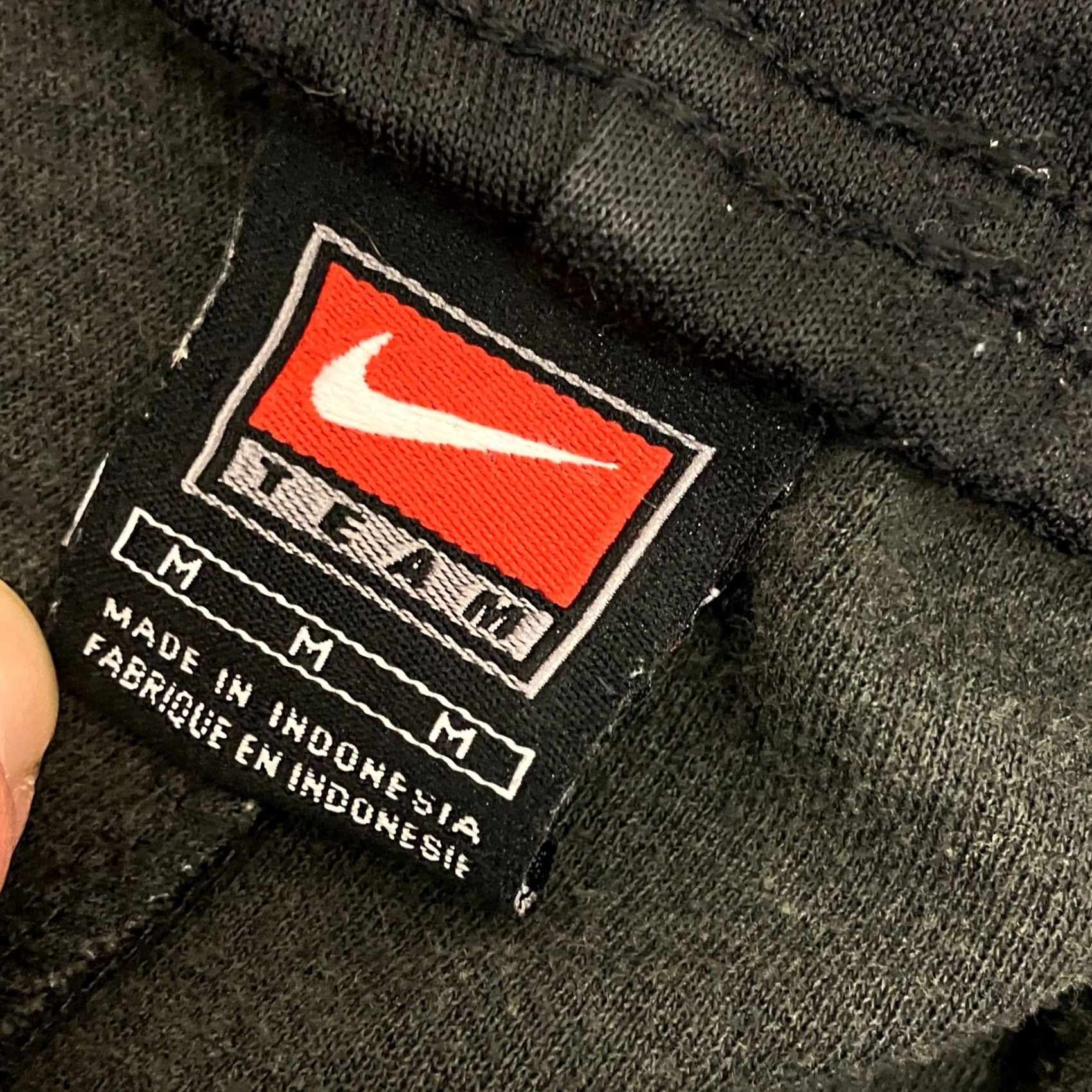 Nike Vintage Nike Track Pants Mens Medium Black Y2K Team Swoosh Joggers Size US 31 - 3 Thumbnail