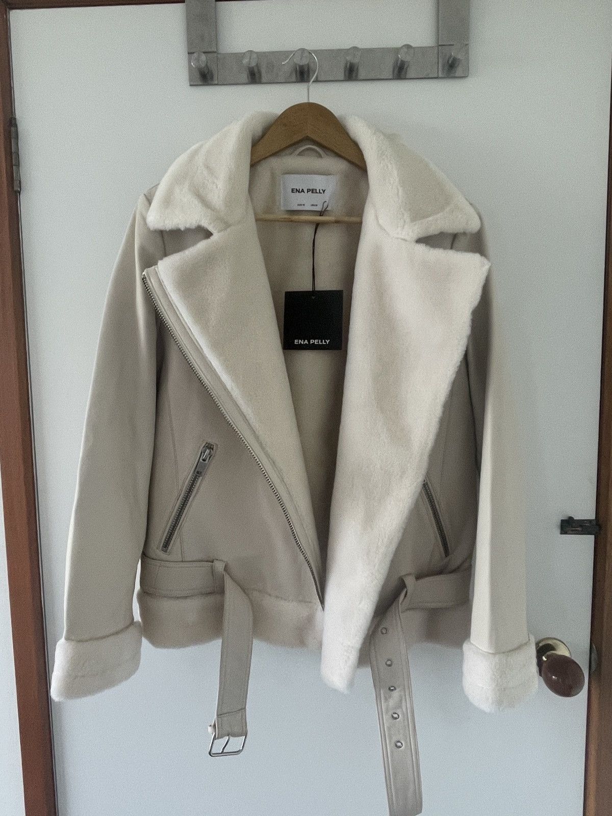 Other Leather Shearling Aviator Bomber Jacket in White/Ivory US 6 Size M / US 6-8 / IT 42-44 - 8 Thumbnail