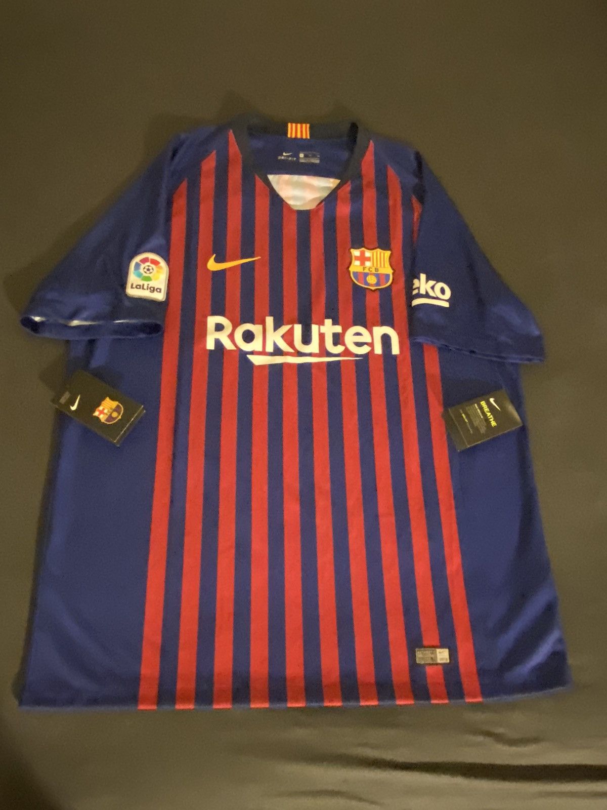 image of F C Barcelona x Nike Fc Barcelona Nike Jersey Size XL 2018 2017 Messi New, Men's