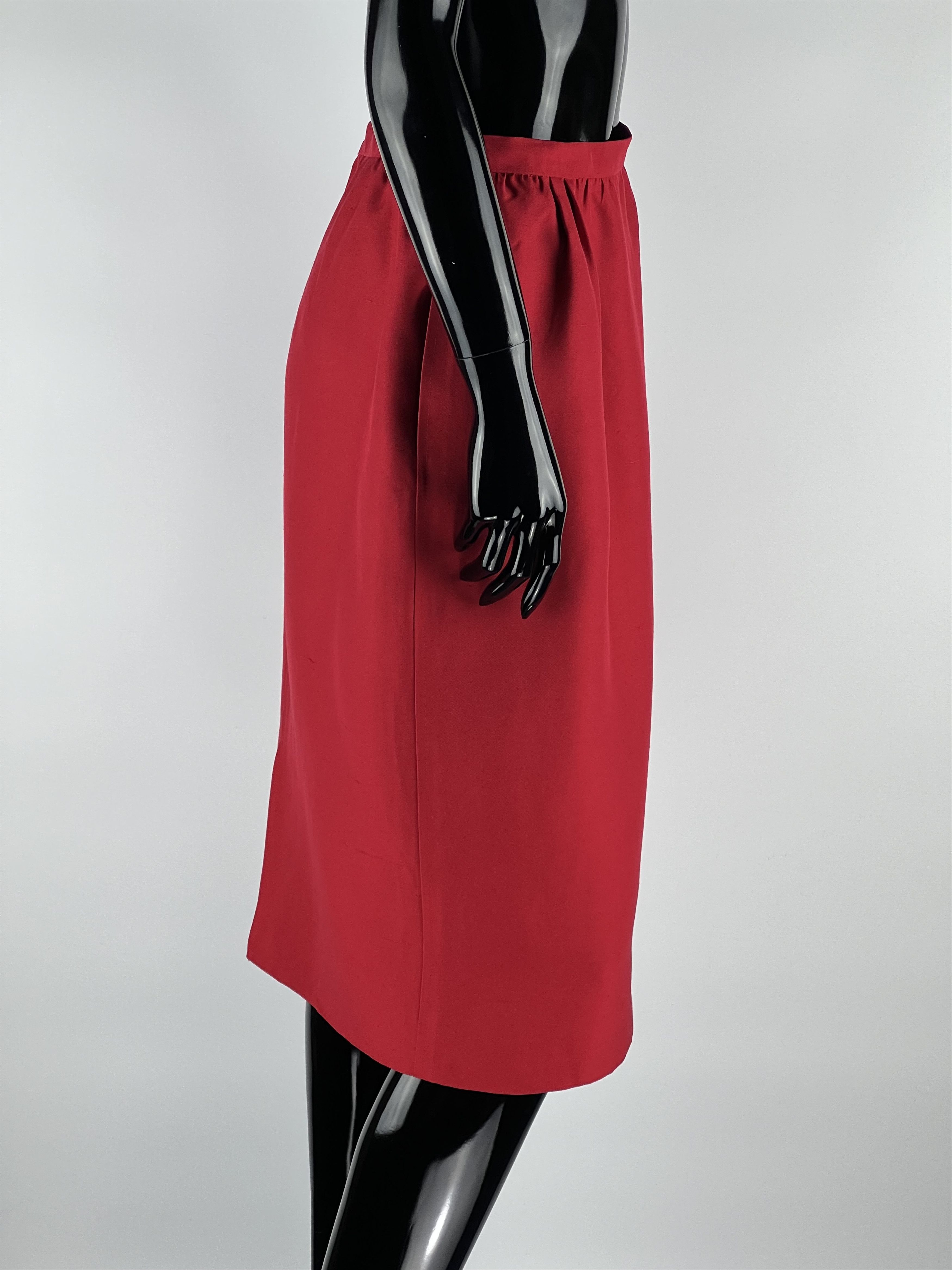 Valentino × Vintage Rare Vintage Valentino Boutique Red Midi Skirt Size 10 Size 27" / US 4 / IT 40 - 2 Thumbnail