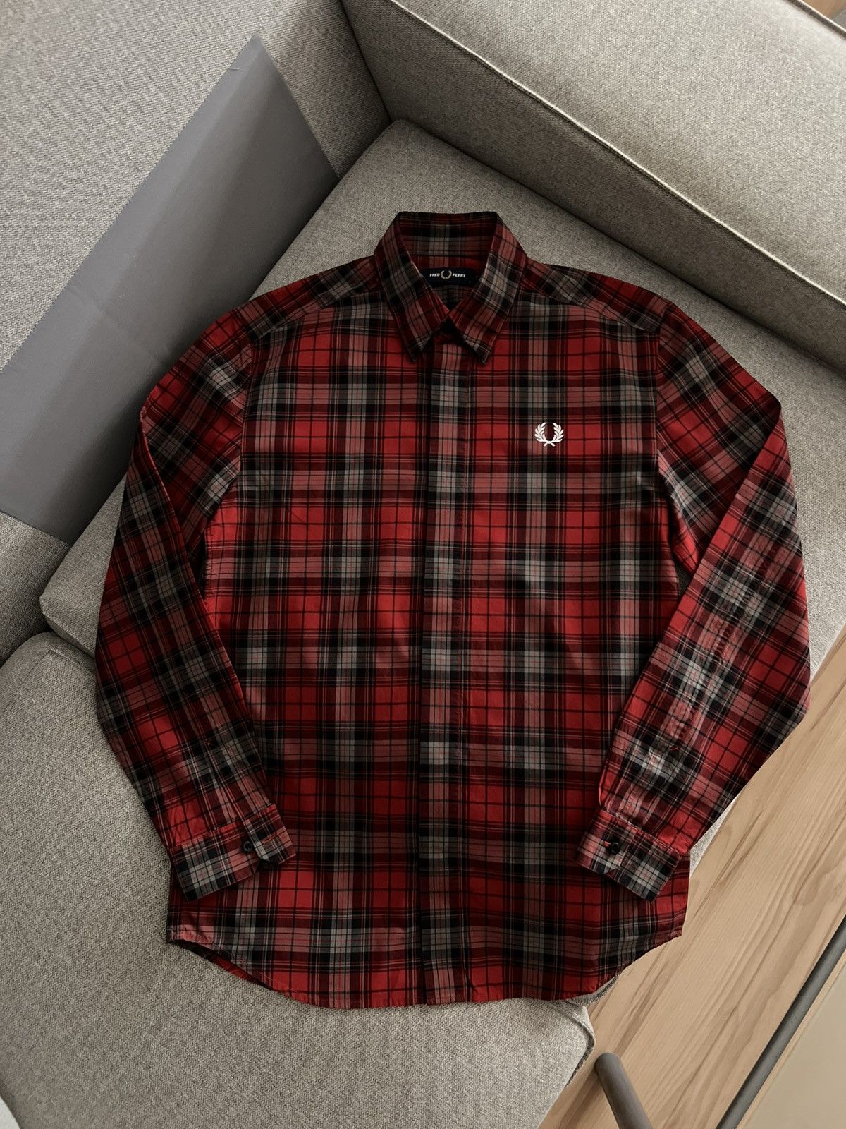 Fred Perry Fred Perry Checkered Red Logo Shirt Size US S / EU 44-46 / 1 - 1 Thumbnail