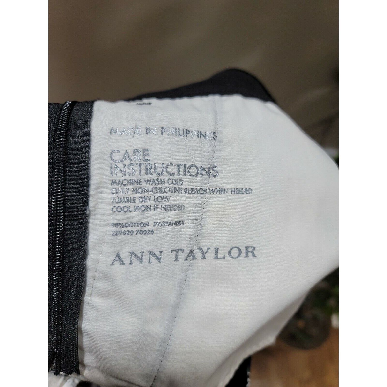 Ann Taylor Ann Taylor Cotton Modern Fit Mid Rise Casual Shorts Size 6 Size 28" / US 6 / IT 42 - 9 Thumbnail
