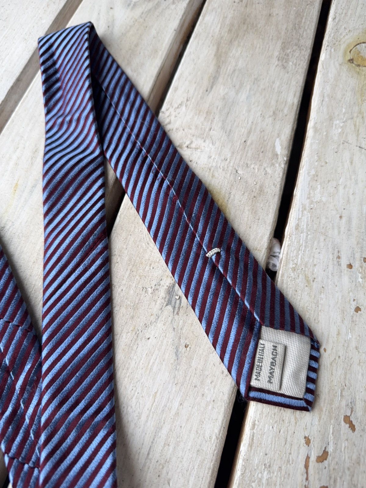 Mercedes-Benz Maybach Designer Tie – Luxury Striped Menswear Accessory Size ONE SIZE - 5 Thumbnail