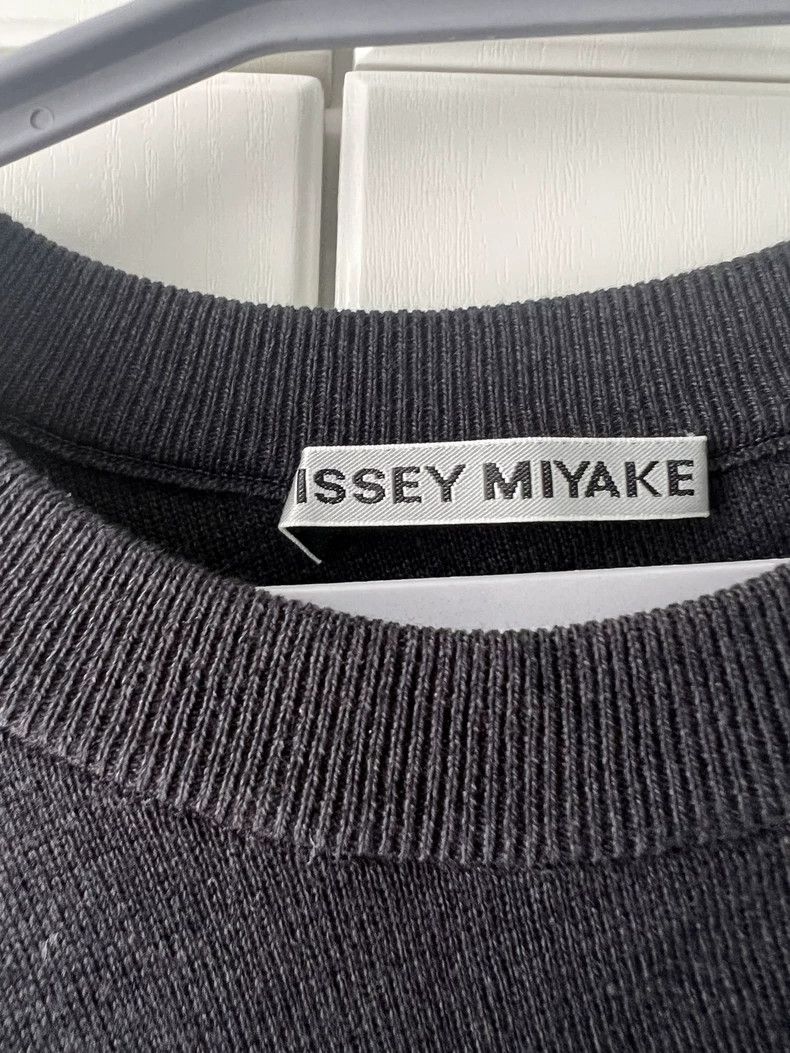 Issey Miyake Issey Miyake size:2 Charcoal grey pleated coat Size M / US 6-8 / IT 42-44 - 2 Thumbnail