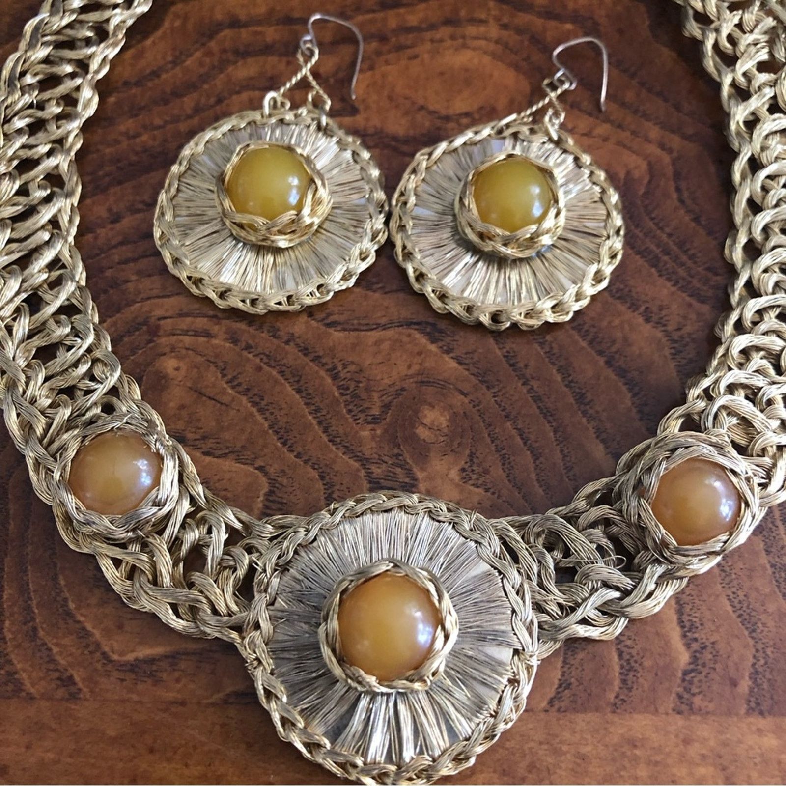 Vintage Vintage hand crafted braided gold wire jewelry set Size ONE SIZE - 2 Thumbnail