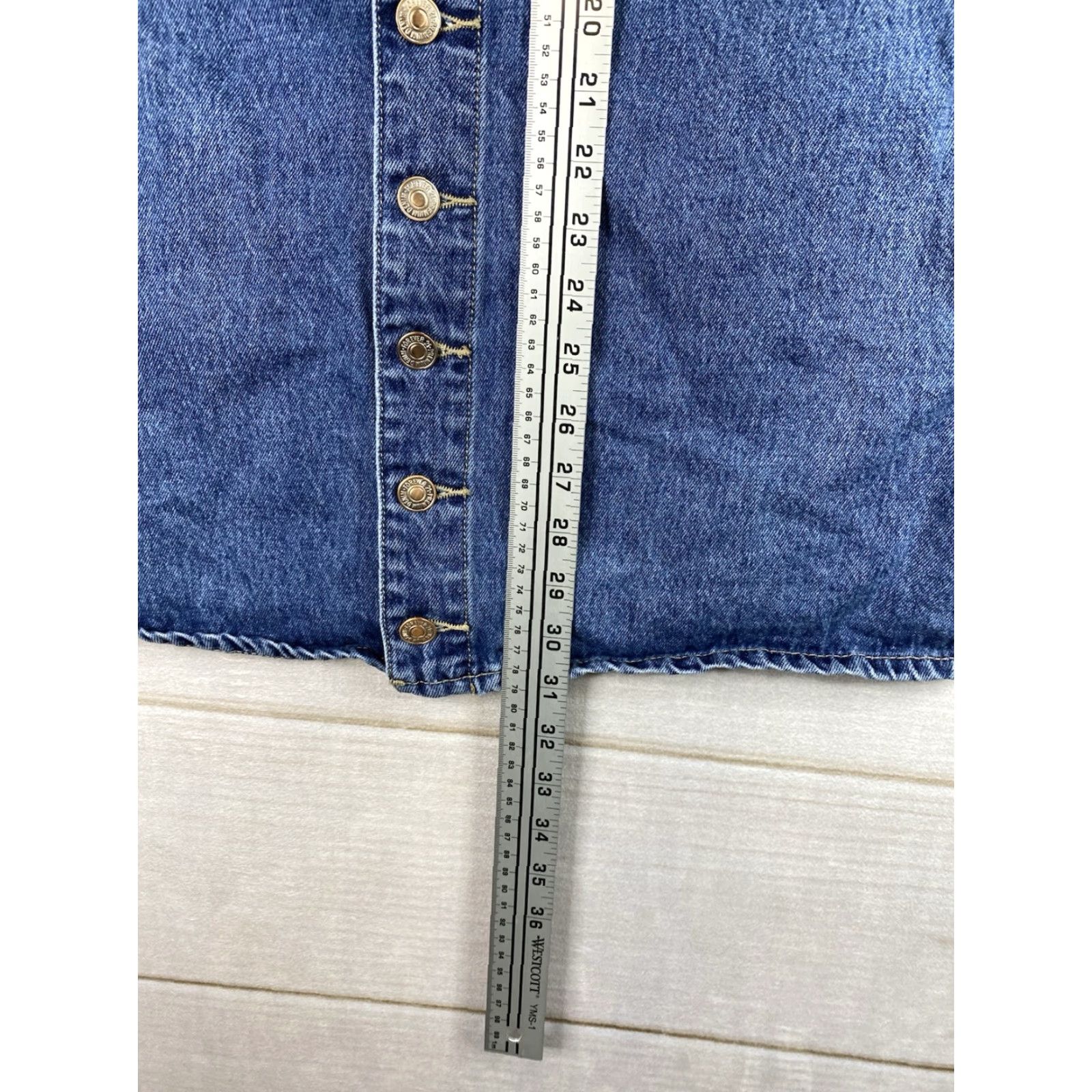Forever 21 FOREVER 21 Denim Jumper Dress Womens M Blue Jeans Halter Back Button Front Knee Length 90s Casual Overall Dress Women's M Blue Size M / US 6-8 / IT 42-44 - 5 Thumbnail