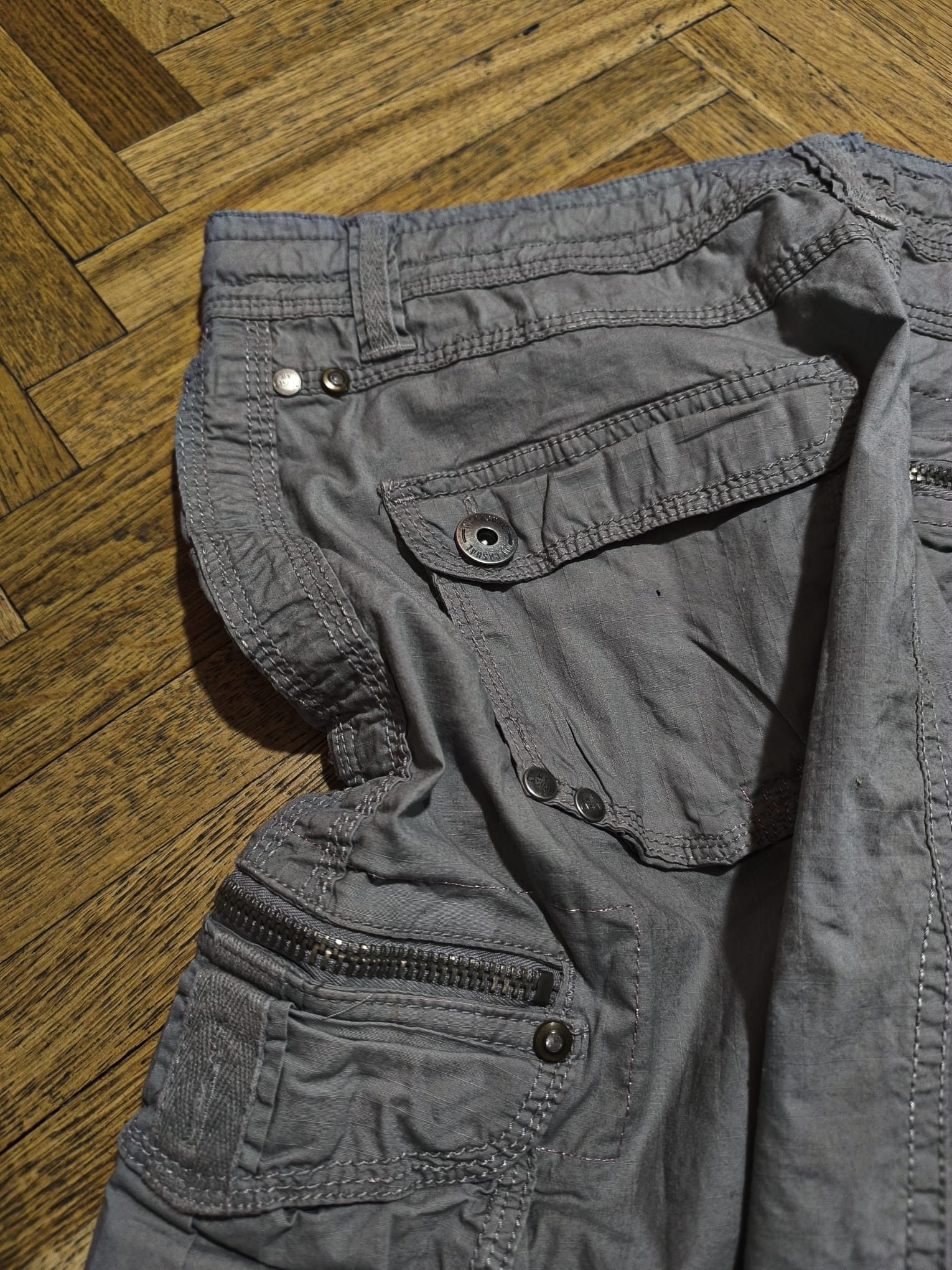 Other 00s japan style cargo miniskirt metal studded hardwear Size 31" - 9 Thumbnail