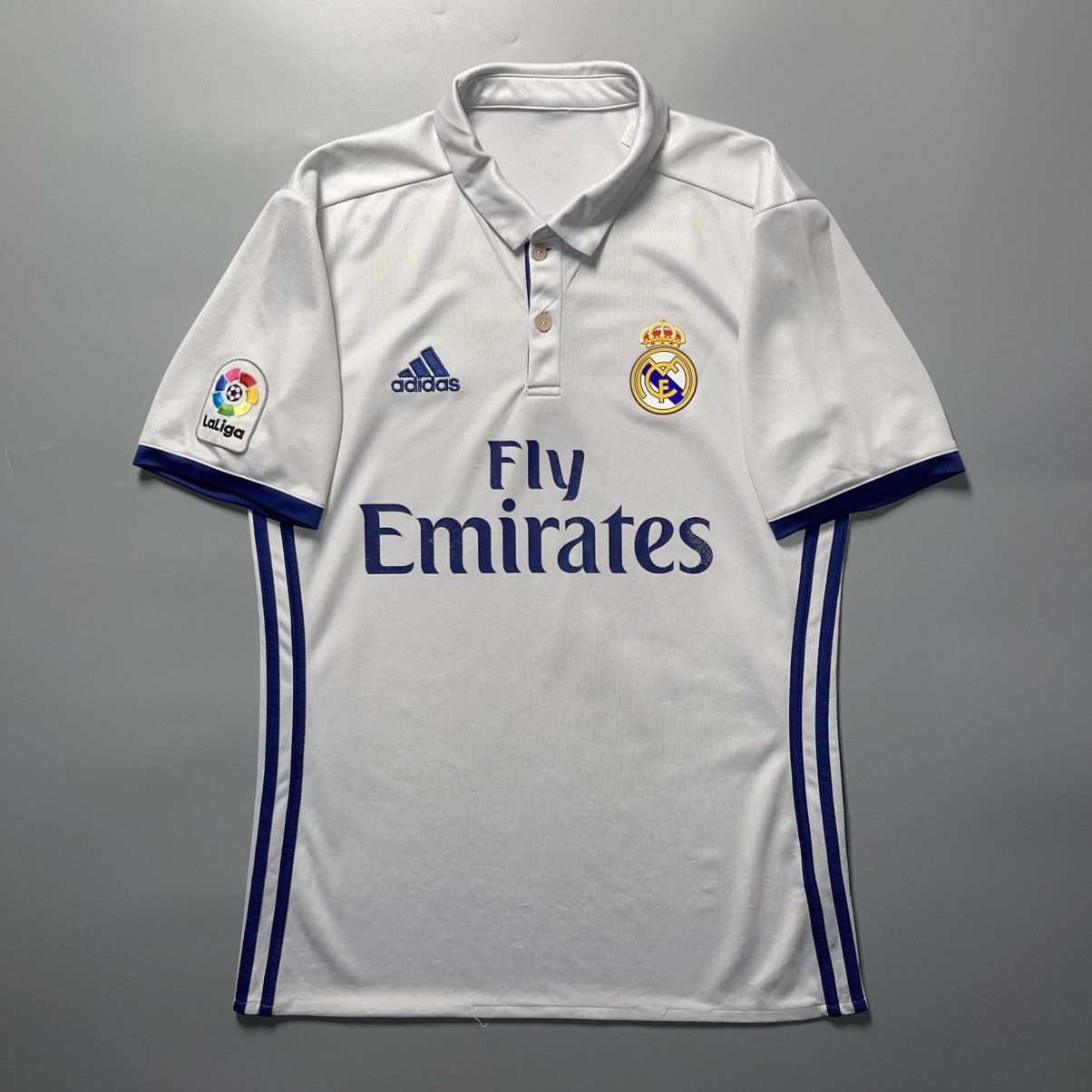 Adidas × Vintage REAL MADRID ADIDAS 2016/2017 FOOTBALL HOME JERSEY #7 RONALDO Size US S / EU 44-46 / 1 - 2 Thumbnail