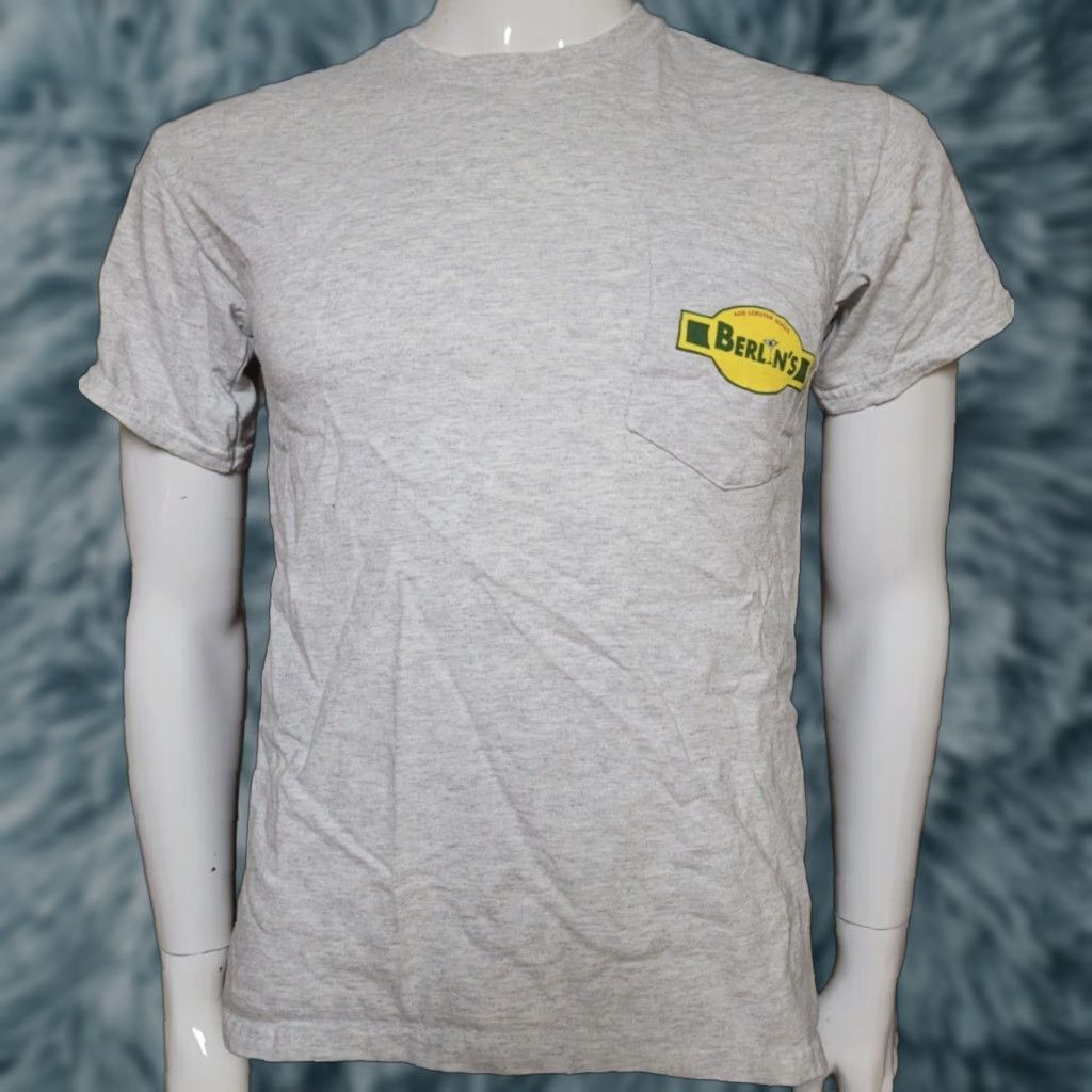 Gildan Berlin's Cocktail & Cigar Bar Key West FL T Shirt Small Pocket Speakeasy Dive Size US S / EU 44-46 / 1 - 1 Thumbnail