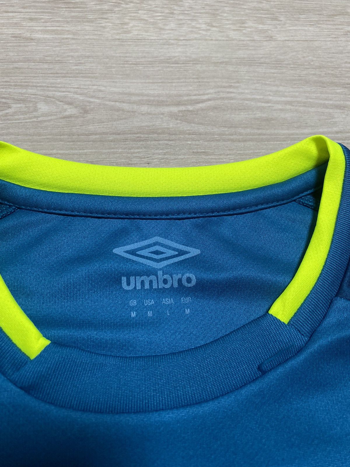 Umbro Umbro Jersey FC Everton England Size S-M Size US M / EU 48-50 / 2 - 5 Thumbnail