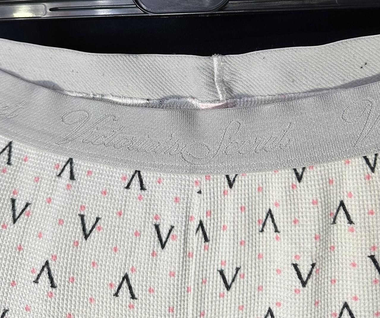 Victoria's Secret Victoria's Secret Pajama Set Cotton Long Sleeve mono logo Size 28" / US 6 / IT 42 - 8 Thumbnail