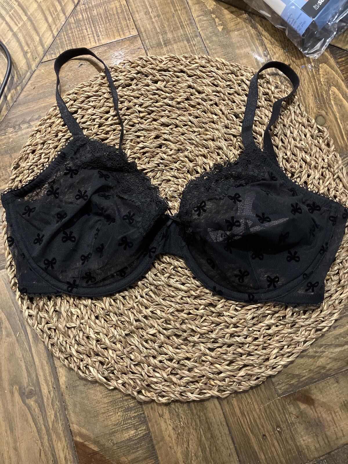 Other NWOT Victoria's Secret Tease Black Lace Underwire Bra 34DD Size ONE SIZE - 1 Thumbnail
