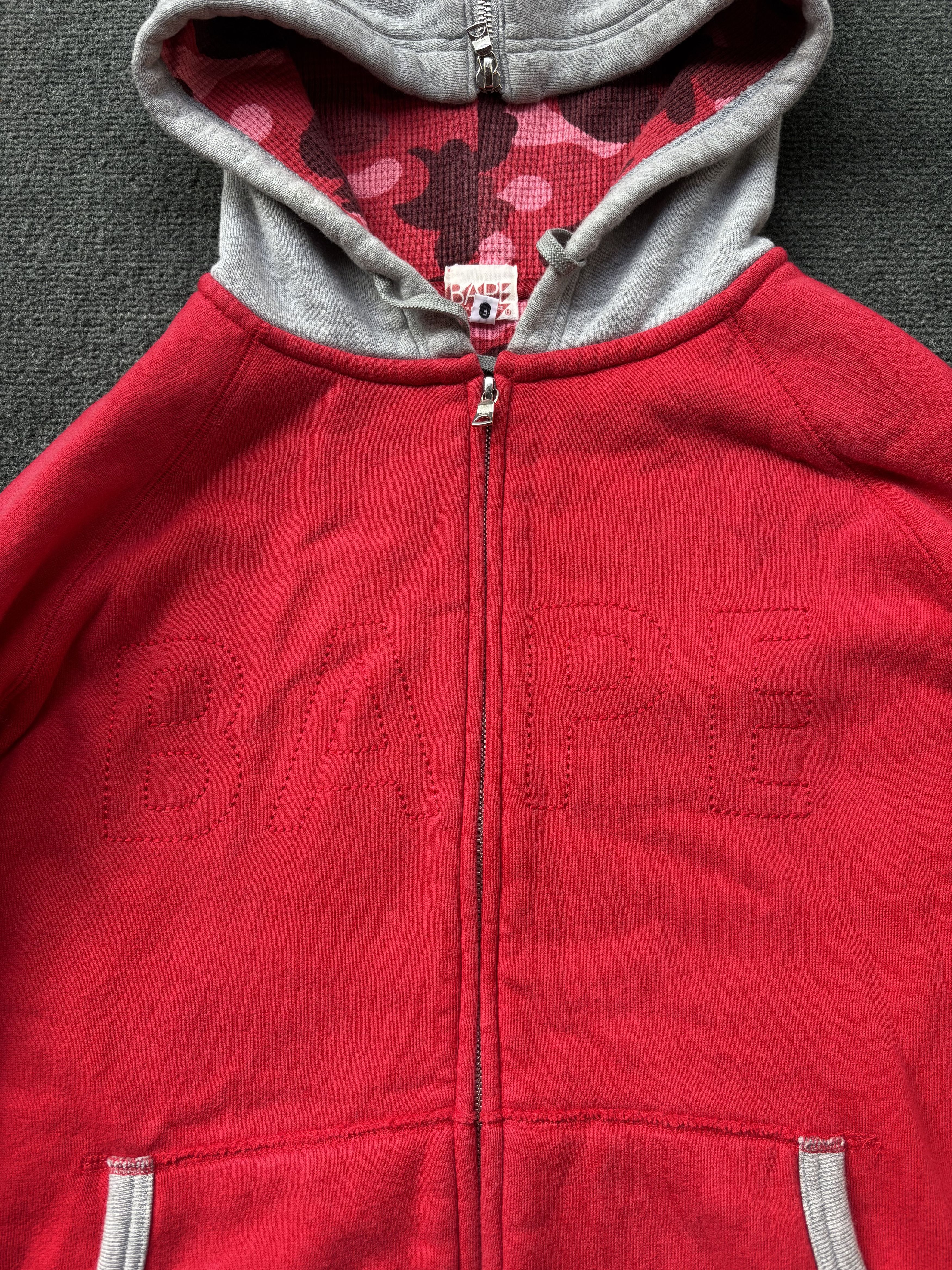 Bape Rare BAPE Logo Thermal Zip Up Hoodie Red Camo Size US M / EU 48-50 / 2 - 2 Thumbnail