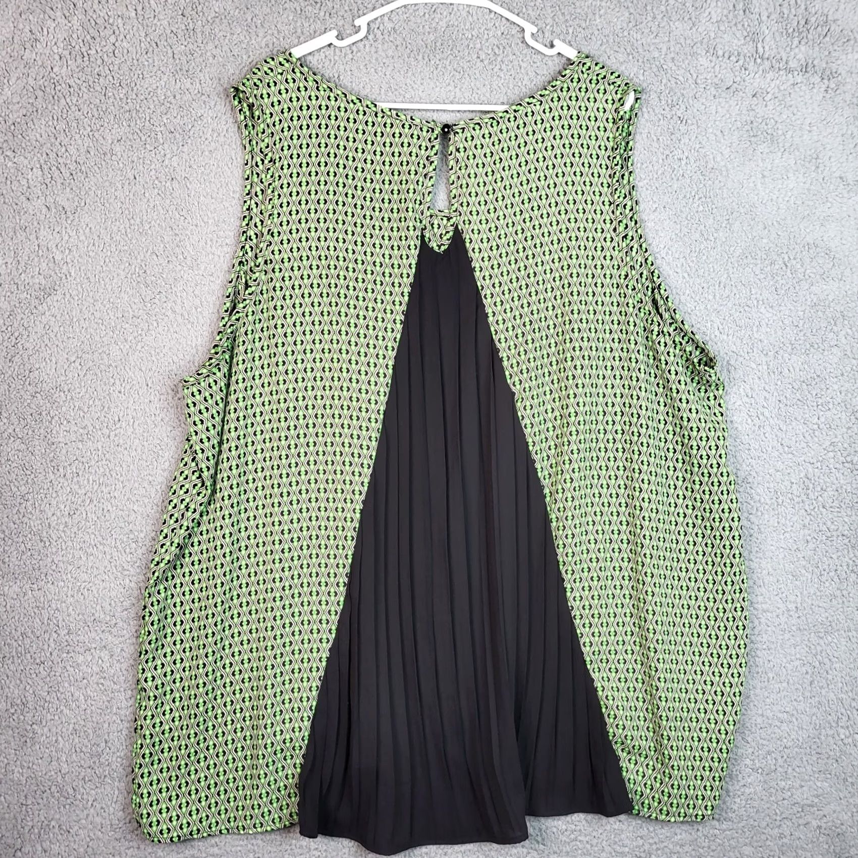 Vintage Bellatrix Blouse Women's Green Round Neck Sleeveless Size 3X NEW Size XXL / US 16-18 / IT 52-54 - 2 Thumbnail
