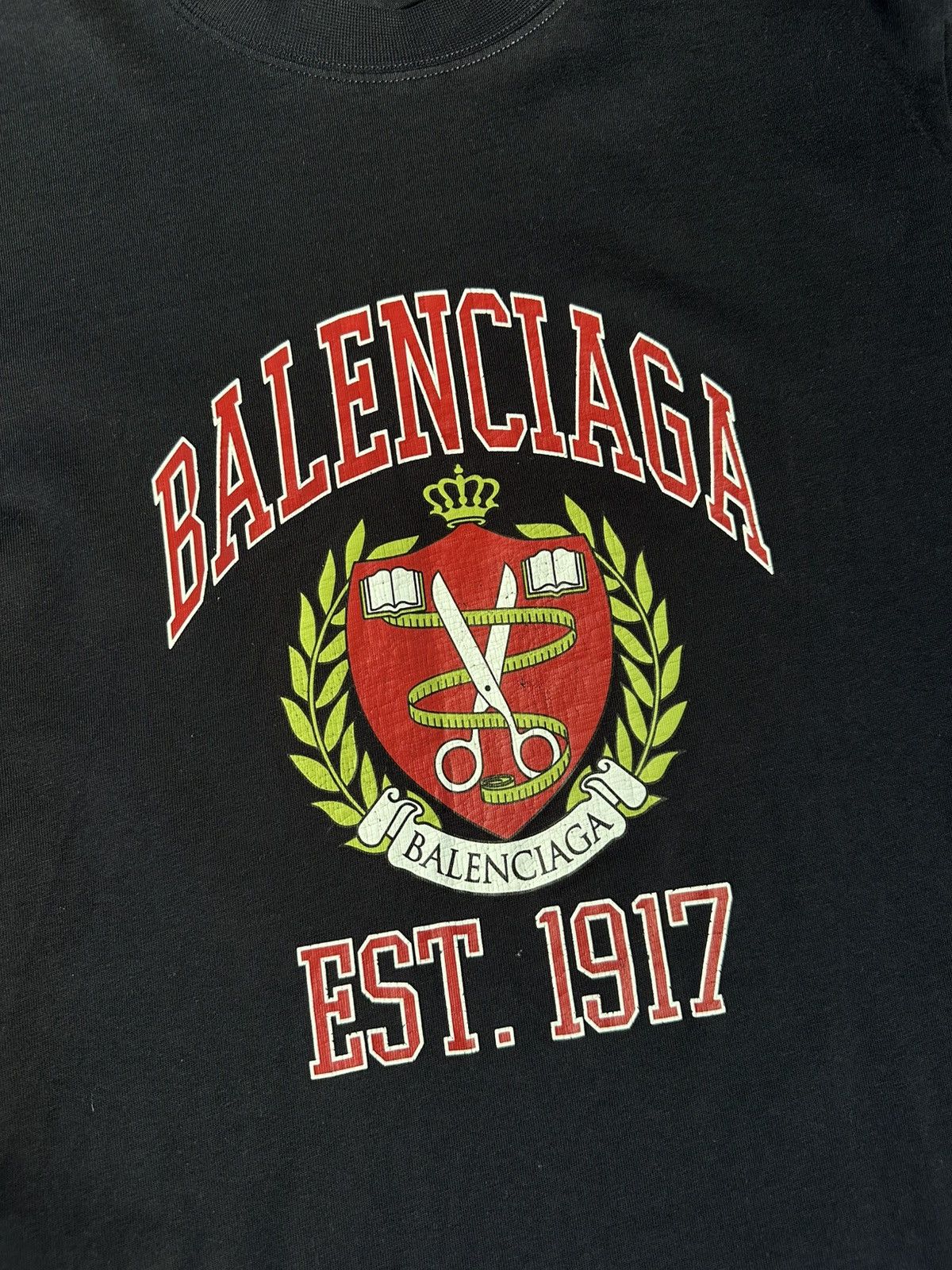 Balenciaga balenciaga college logo est 1917 navy tshirt Size US XS / EU 42 / 0 - 2 Thumbnail