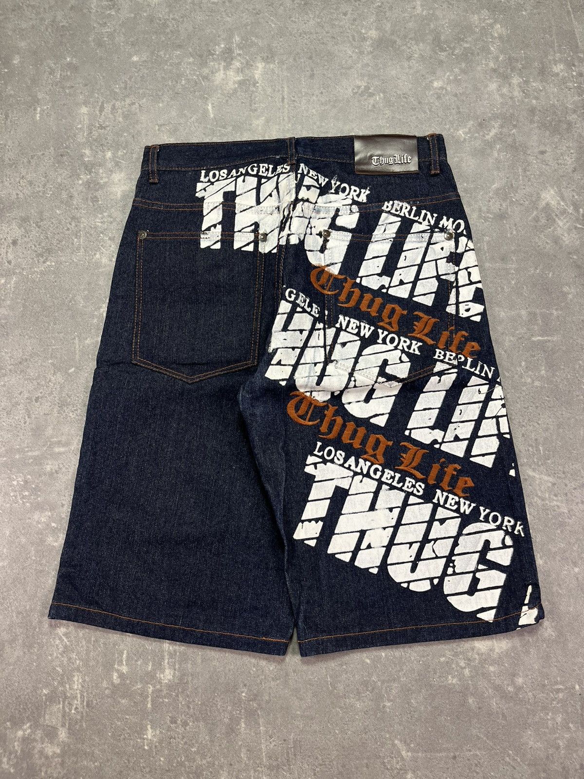 Rap Tees Thug Life Baggy Printed Jorts Shorts 34 Tupac Makaveli Size US 34 / EU 50 - 1 Thumbnail