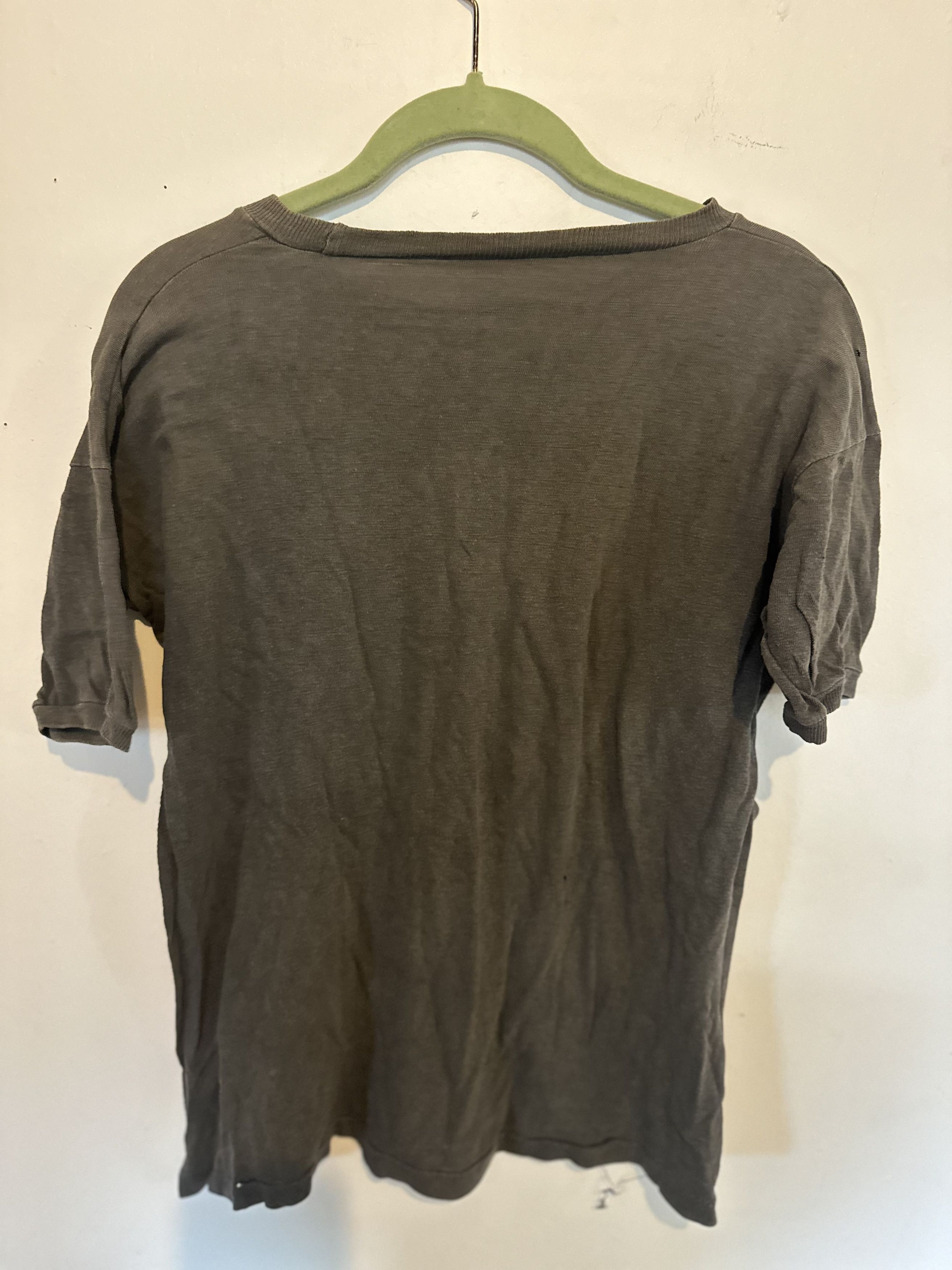 Vintage Vintage washed black 70’s KISS band “logo” t-shirt Size US M / EU 48-50 / 2 - 5 Thumbnail