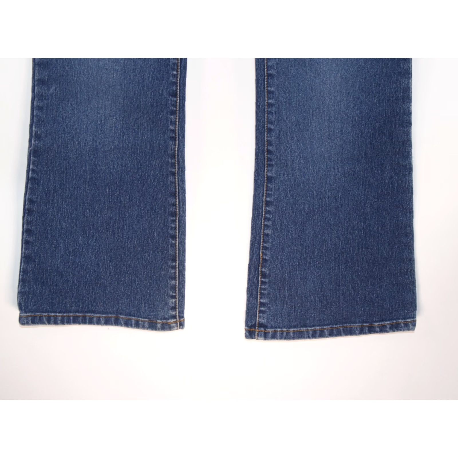 Area Zana Di Women's Jeans Size 26 Flared Leg Medium Wash Denim No Rear Pockets 26X30 Blue Classic Fit Size 26" / US 2 / IT 38 - 2 Thumbnail
