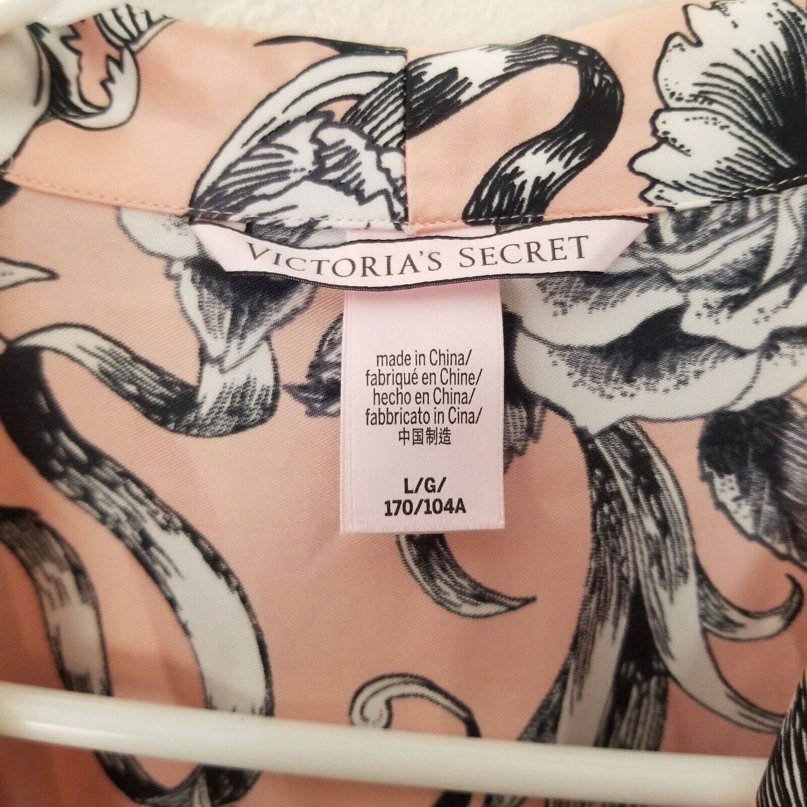 Victoria's Secret Victorias Secret Satin Floral Belted Button Top L Lingerie Size L / US 10 / IT 46 - 9 Thumbnail