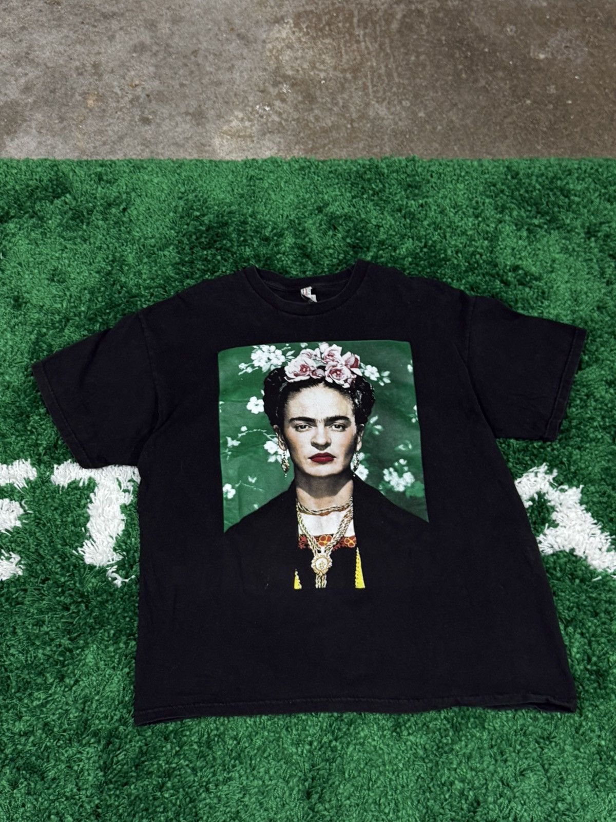 Vintage Vintage Frida Kahlo Alstyle 1301 Portrait Art Tee Black XL Size US XL / EU 56 / 4 - 1 Thumbnail