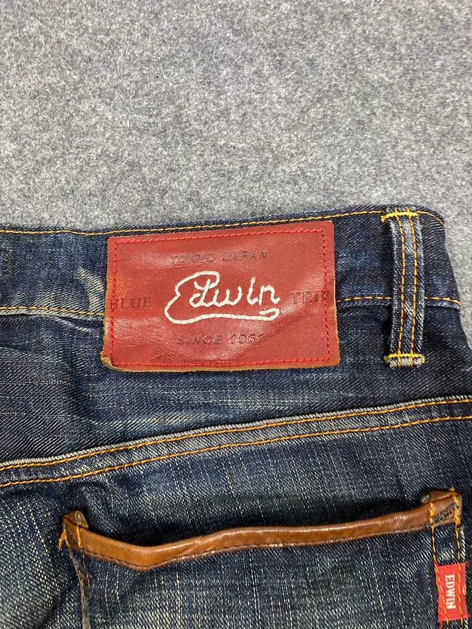 Edwin vintage edwin blue trip rusty distressed denim nice design Size US 37 - 5 Thumbnail