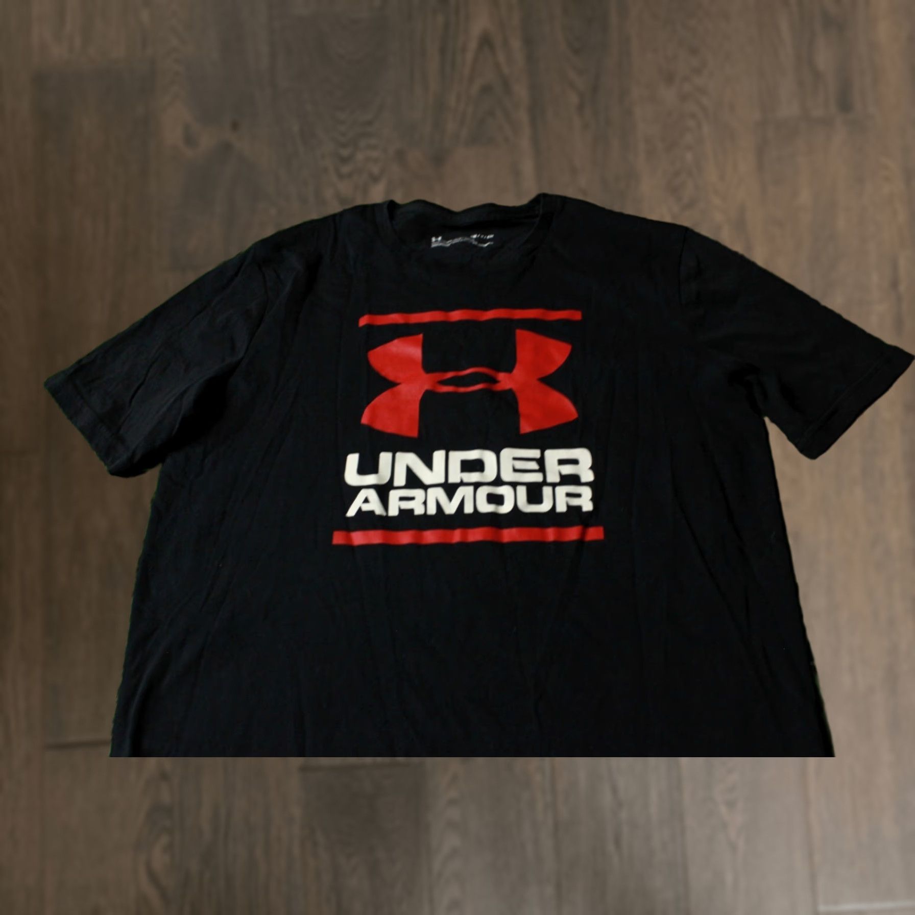 Under Armour UNDER ARMOUR HEATGEAR Shirt Men S Black 2018 CrossFit Jersey Jersey Short Sleeve Logo 60% Cotton 40% Polyester Size US S / EU 44-46 / 1 - 1 Thumbnail