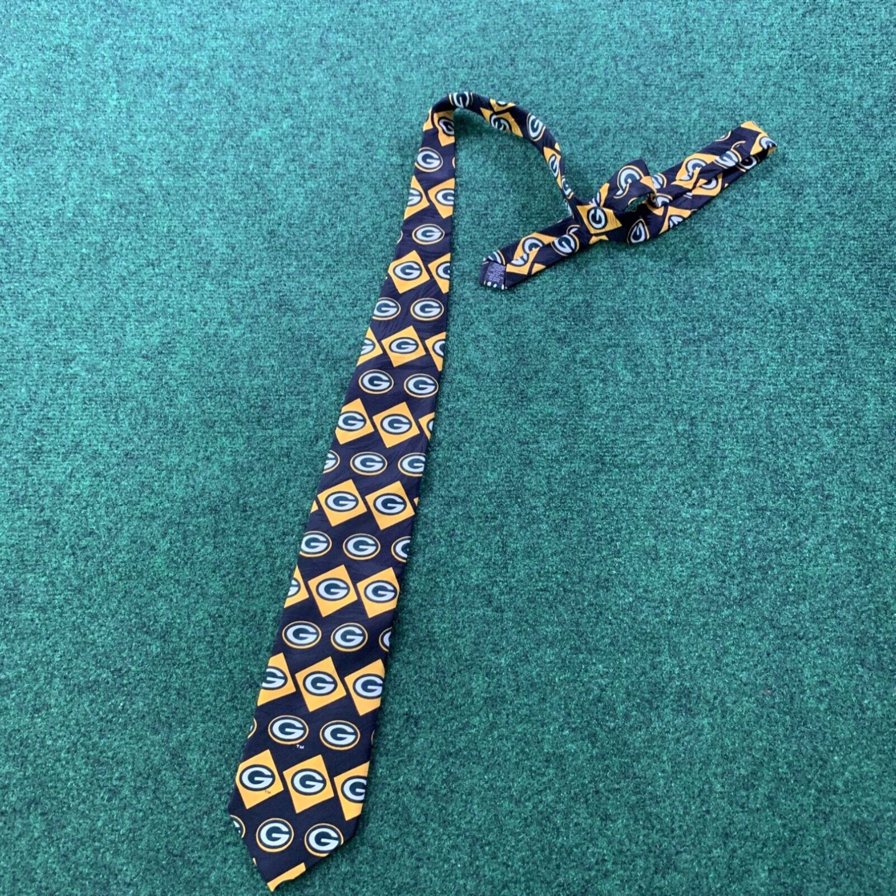 Vintage Vintage Green Bay Packers RM Sport 100% Silk Mens Neck Tie Made in the USA 1995 Size ONE SIZE - 1 Thumbnail