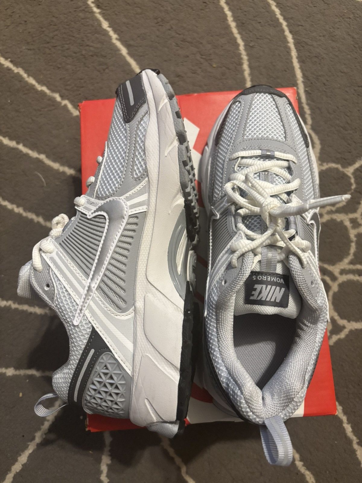 Nike Nike Zoom Vomero 5 buty sneakersy Size US 8.5 / IT 38.5 - 8 Thumbnail