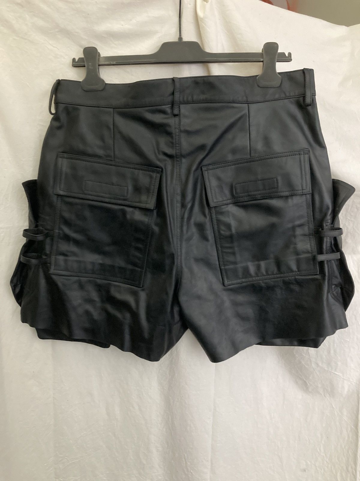 Rick Owens NEVER WORN / Rick Owens Leather Stefan Cargo Shorts in Black Size US 32 / EU 48 - 13 Thumbnail