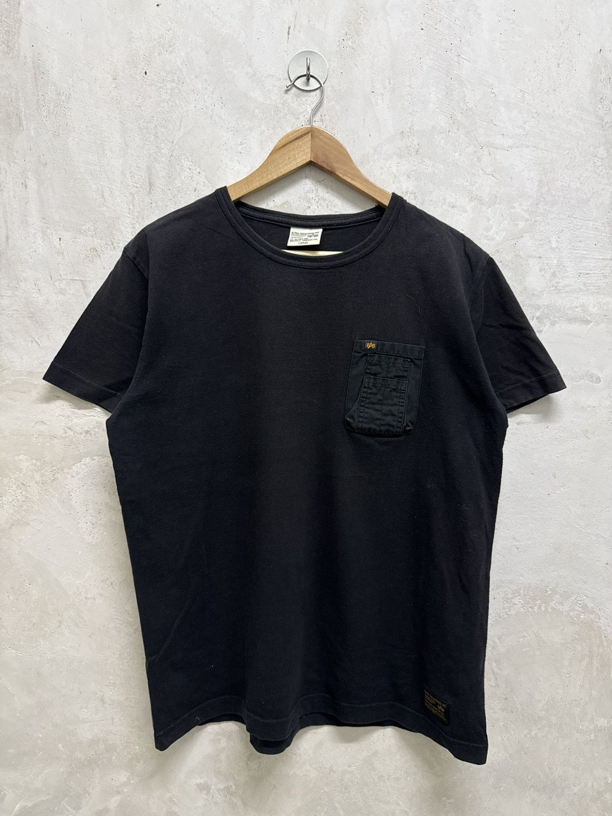 Avirex Avirex Pocketable Military Tshirt Size US L / EU 52-54 / 3 - 1 Thumbnail
