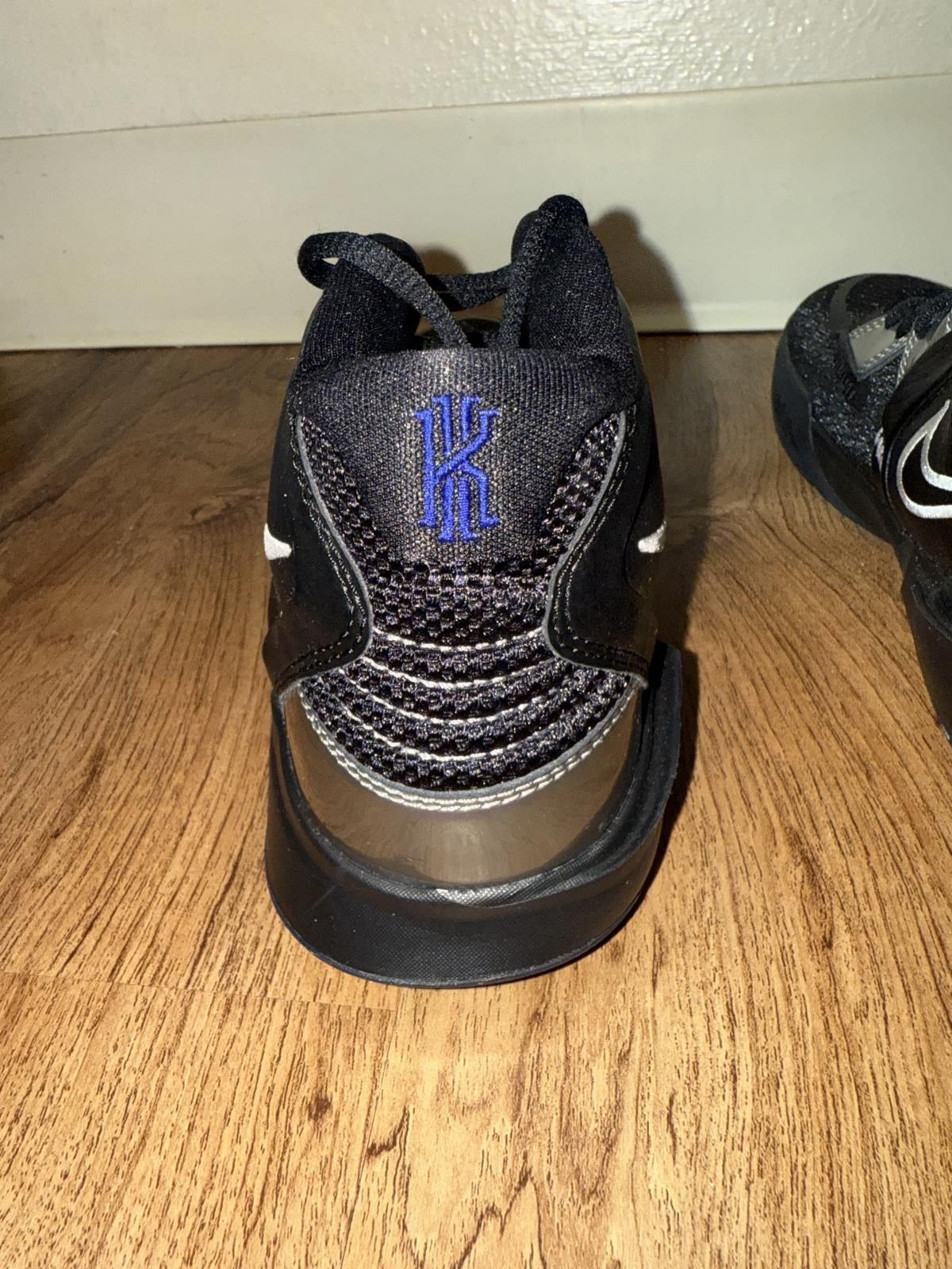 Nike Nike Kyrie Infinity Black Metallic Silver (Gs) Size US 5.5 / EU 38 - 8 Thumbnail