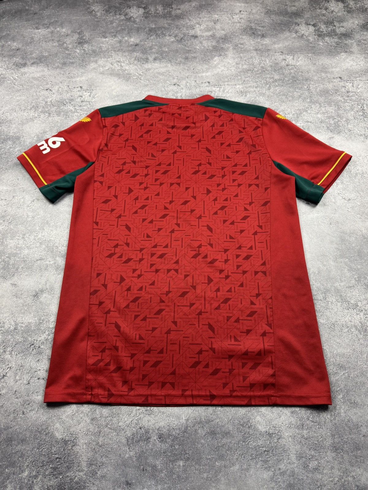 Castore 2023/2024 Castore Wolves Wolverhampton Wanderers Jersey Tee Size US M / EU 48-50 / 2 - 13 Thumbnail
