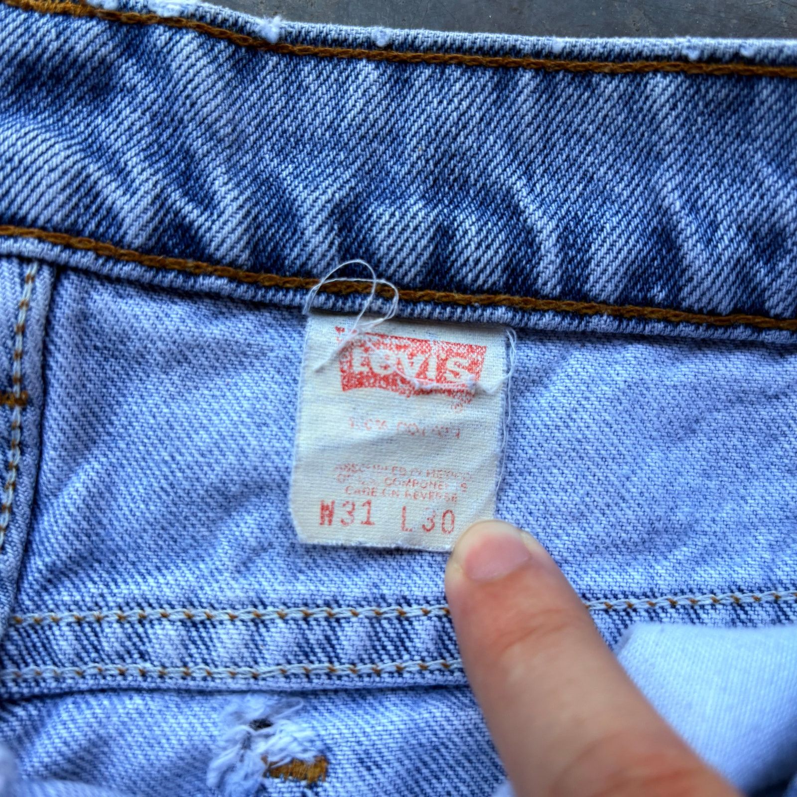 Levi's Beautifully Faded Levis Cutoff Orange Tab Jorts Size US 30 / EU 46 - 6 Thumbnail