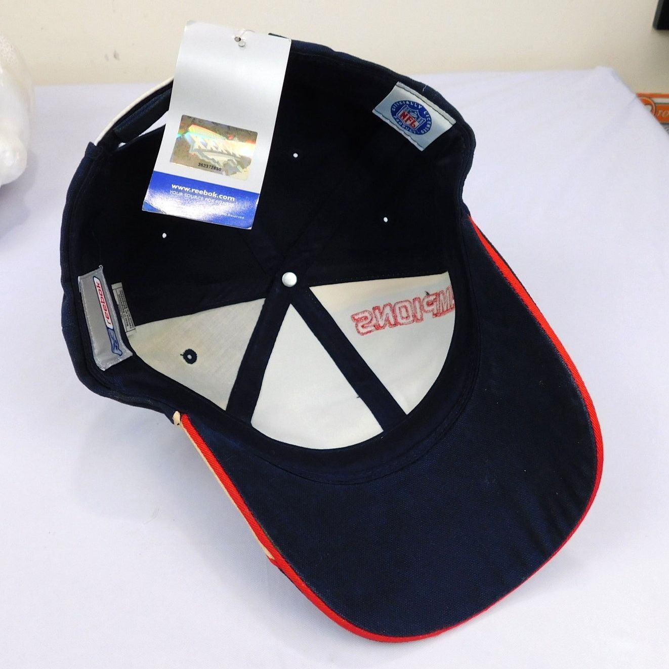 Reebok New England Patriots Super Bowl 36 Champs Hat NWT Vintage Size ONE SIZE - 7 Thumbnail