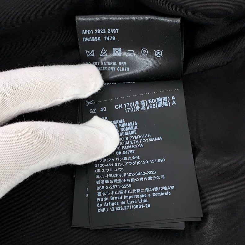 Prada Prada 23 black wool suits 2501-Nextarrow Size 40R - 8 Thumbnail