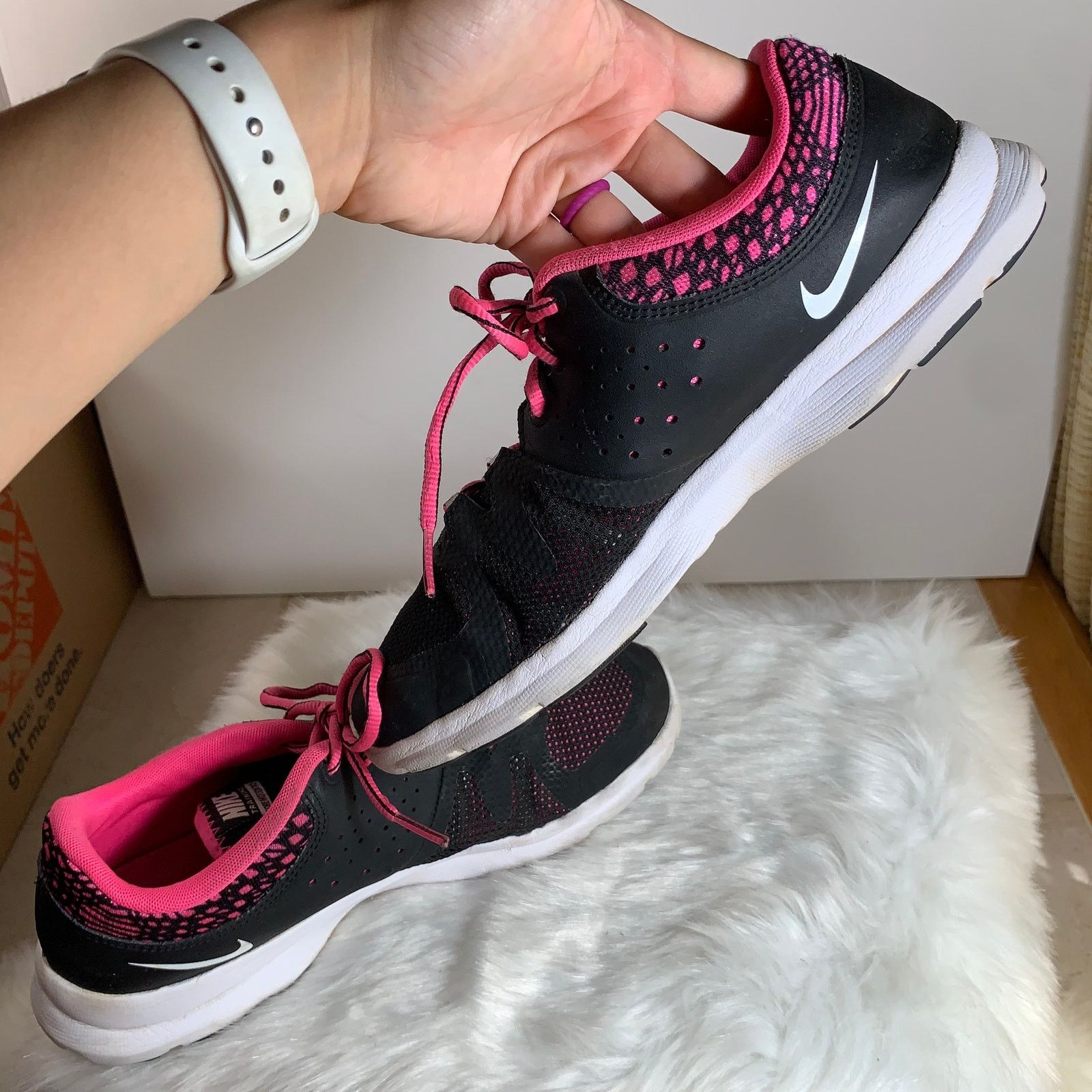 Nike Nike Core Motion TR 3 Pink/Black Womens Shoes Size 9 Size US 9 / IT 39 - 5 Thumbnail