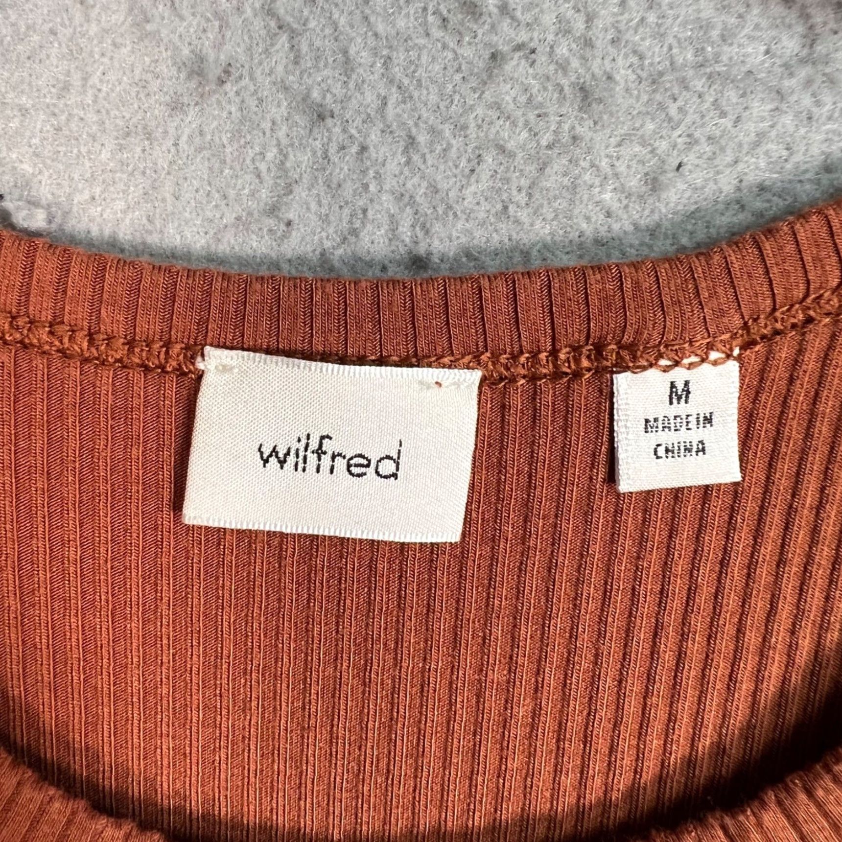 Vintage VINTAGE Wilfred Women's Brown Sleeveless Ribbed Tank Top Size Medium Tencel Elastane Size M / US 6-8 / IT 42-44 - 3 Thumbnail