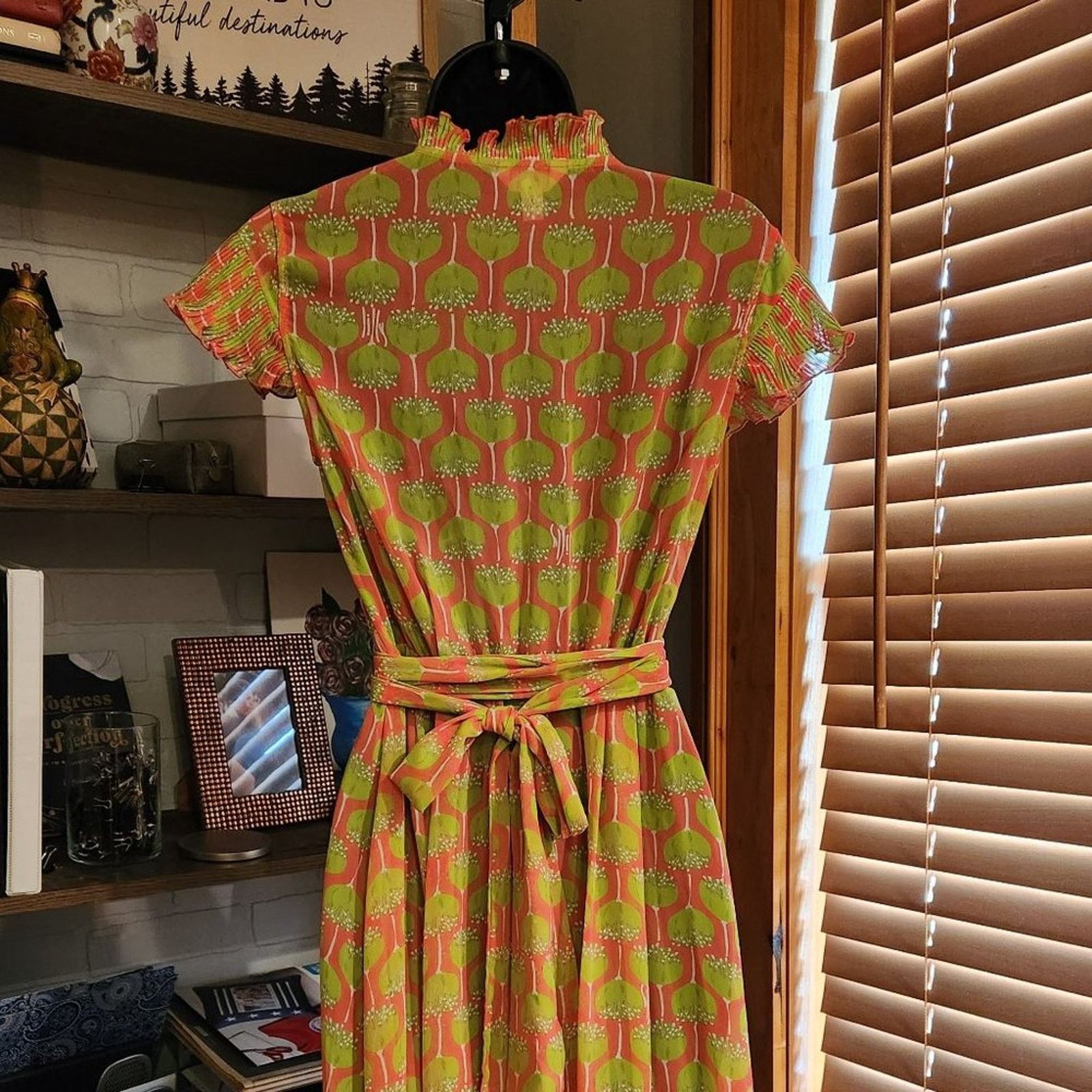 Lilly Pulitzer Lilly Pulitzer "Driscoll" Chiffon Wrap Dress - Worn Once Size M / US 6-8 / IT 42-44 - 3 Thumbnail