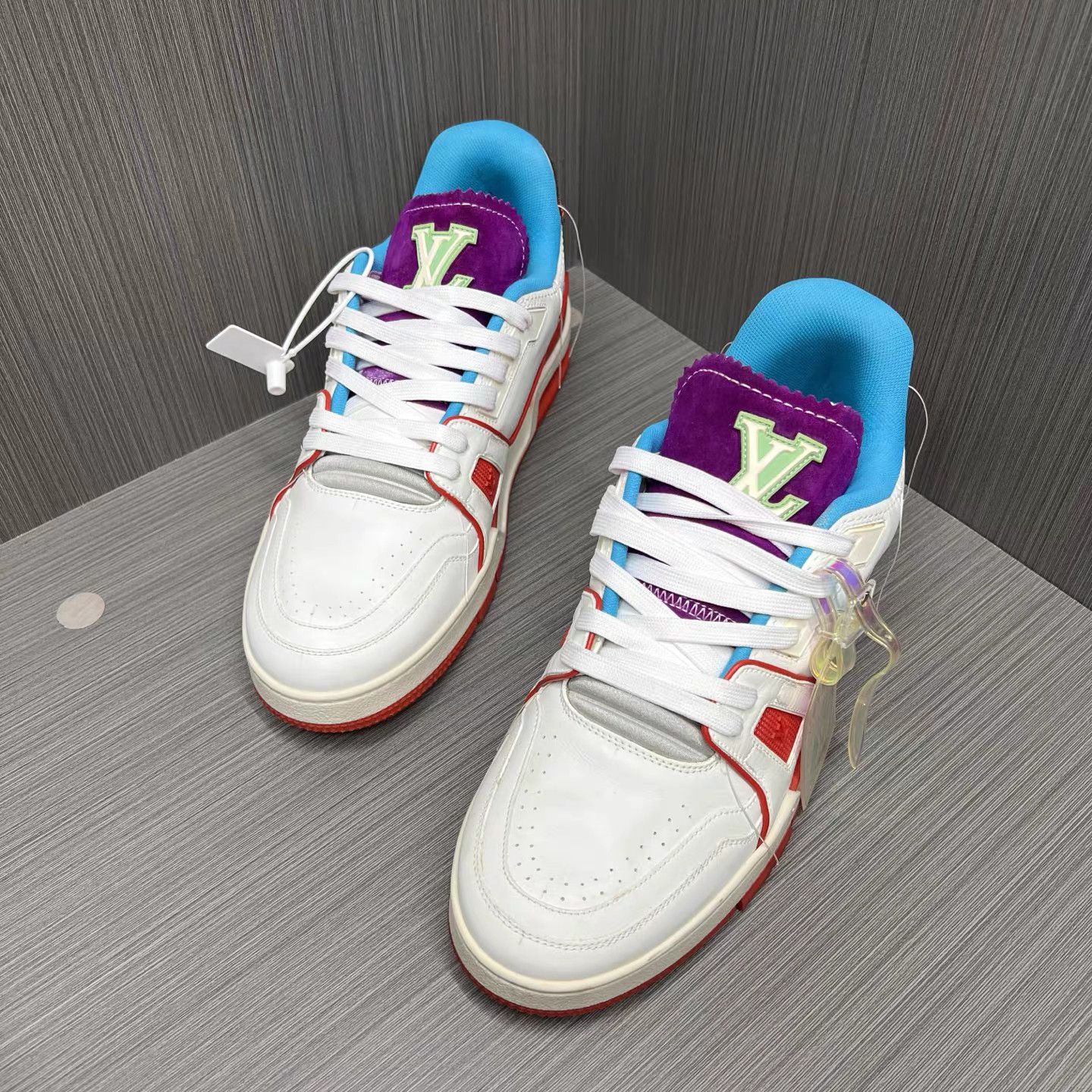 Louis Vuitton Louis Vuitton Trainer Dreamy Sneaker K15 Size US 9.5 / EU 42-43 - 1 Thumbnail