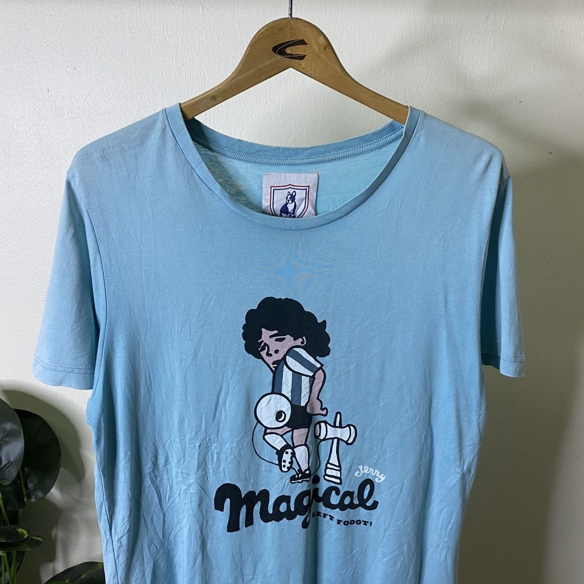 Vintage Y2K Diego Maradona Magical Left Foot Football T Shirt Size US M / EU 48-50 / 2 - 2 Thumbnail