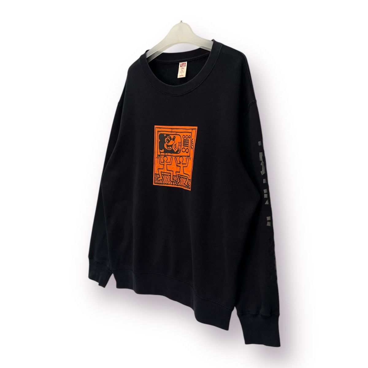 Keith Haring × Mickey Mouse × Uniqlo 🔥 Keith Haring x Mickey Roundneck Sweatshirt - XL Size US XL / EU 56 / 4 - 2 Thumbnail
