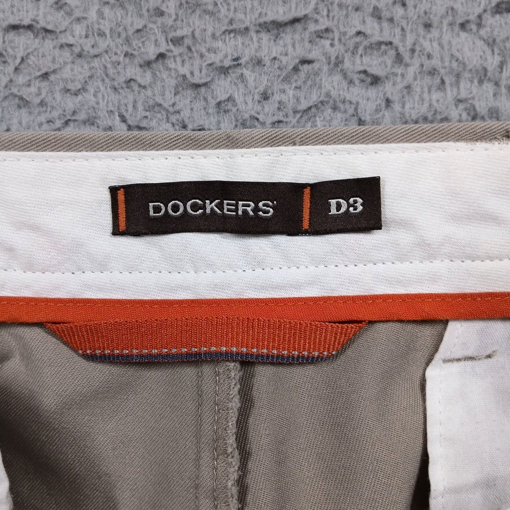 Dockers Dockers D3 Classic Fit Chino Pants Mens 36x30 Khaki Cotton Blend Size US 36 / EU 52 - 4 Thumbnail