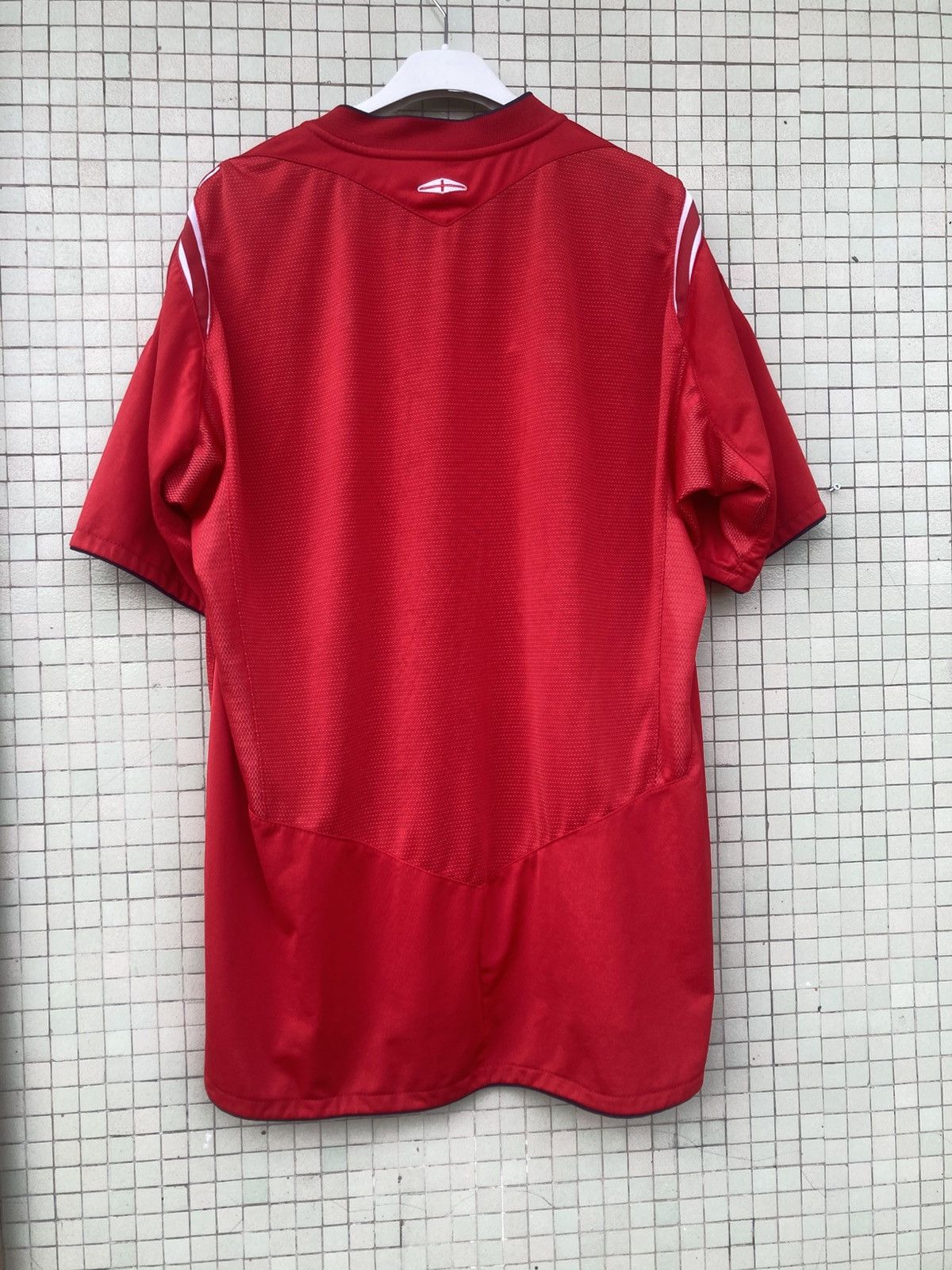 Umbro Red England football tee Size US M / EU 48-50 / 2 - 6 Thumbnail