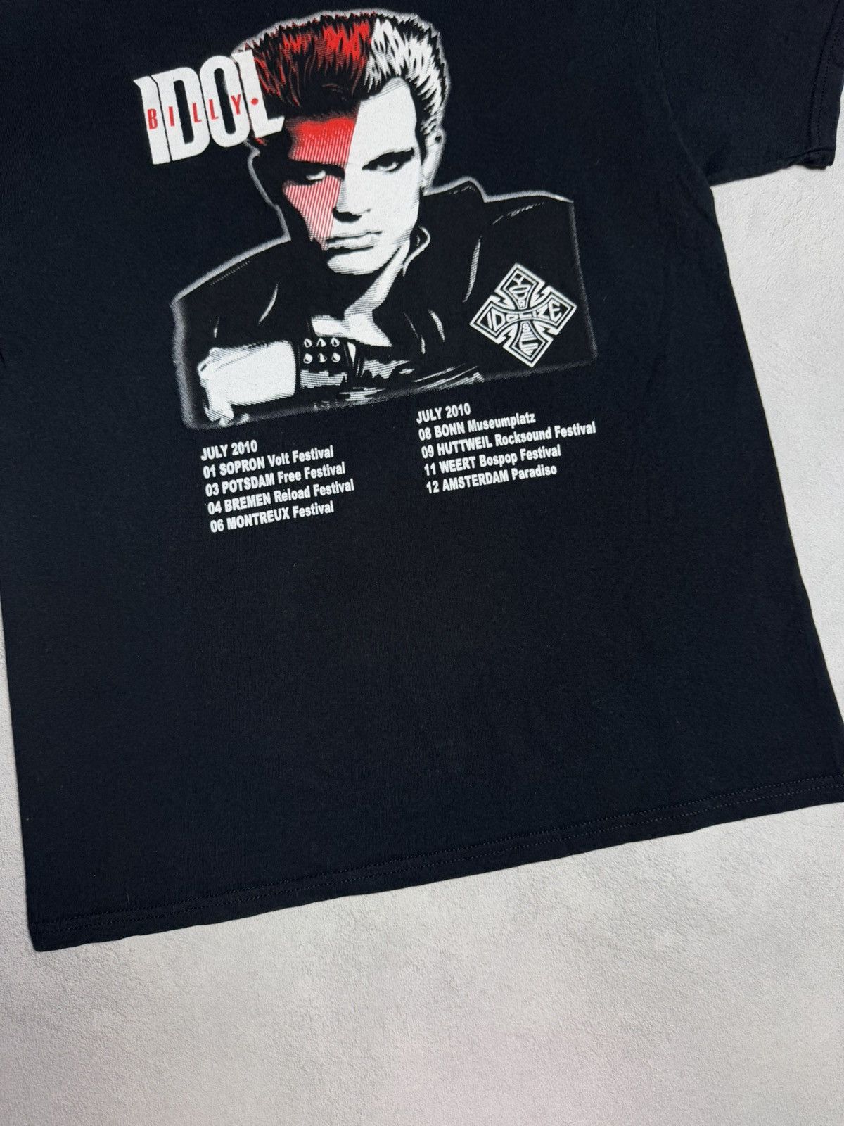 Band Tees Billy Idol 2010 Festival Band Music T-Shirt Double-Sided Size US M / EU 48-50 / 2 - 4 Thumbnail