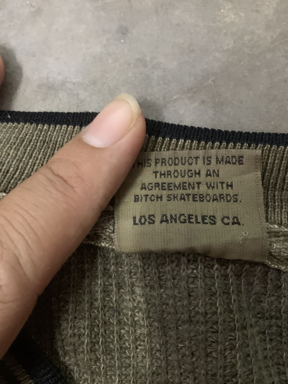 Vintage Vintage Bitch Skateboard Tee Size US L / EU 52-54 / 3 - 5 Thumbnail