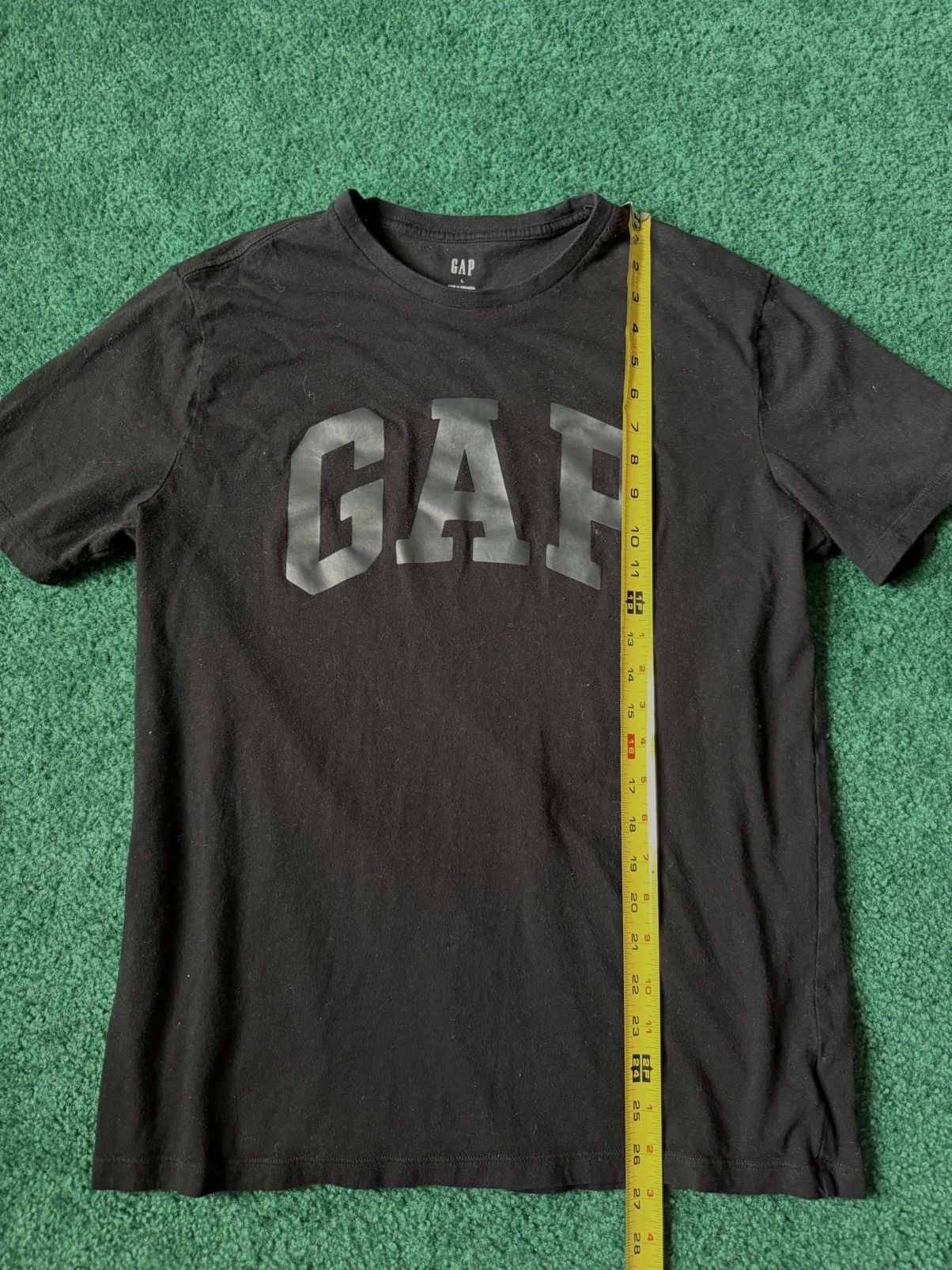 Gap Gap Classic Logo Black-on-Black Spellout Tee Size US L / EU 52-54 / 3 - 3 Thumbnail